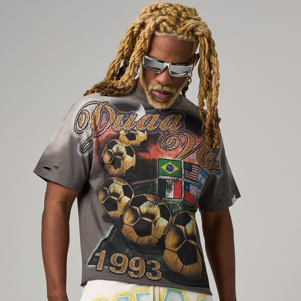 Duaa “WORLD CUP 84"