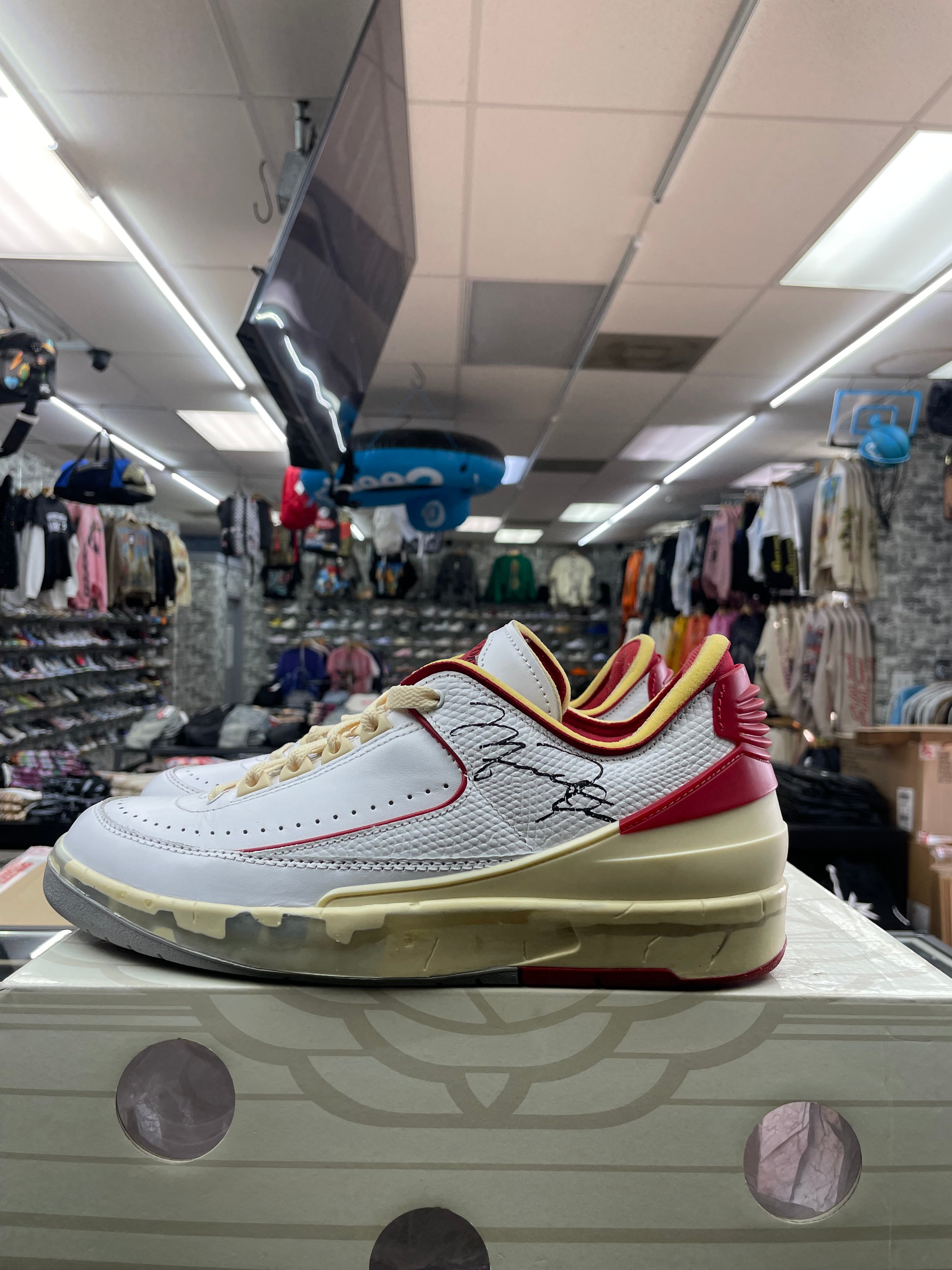 Air Jordan Retro 2 Low “Off-White White Red” *Size 9.5 Preowned*