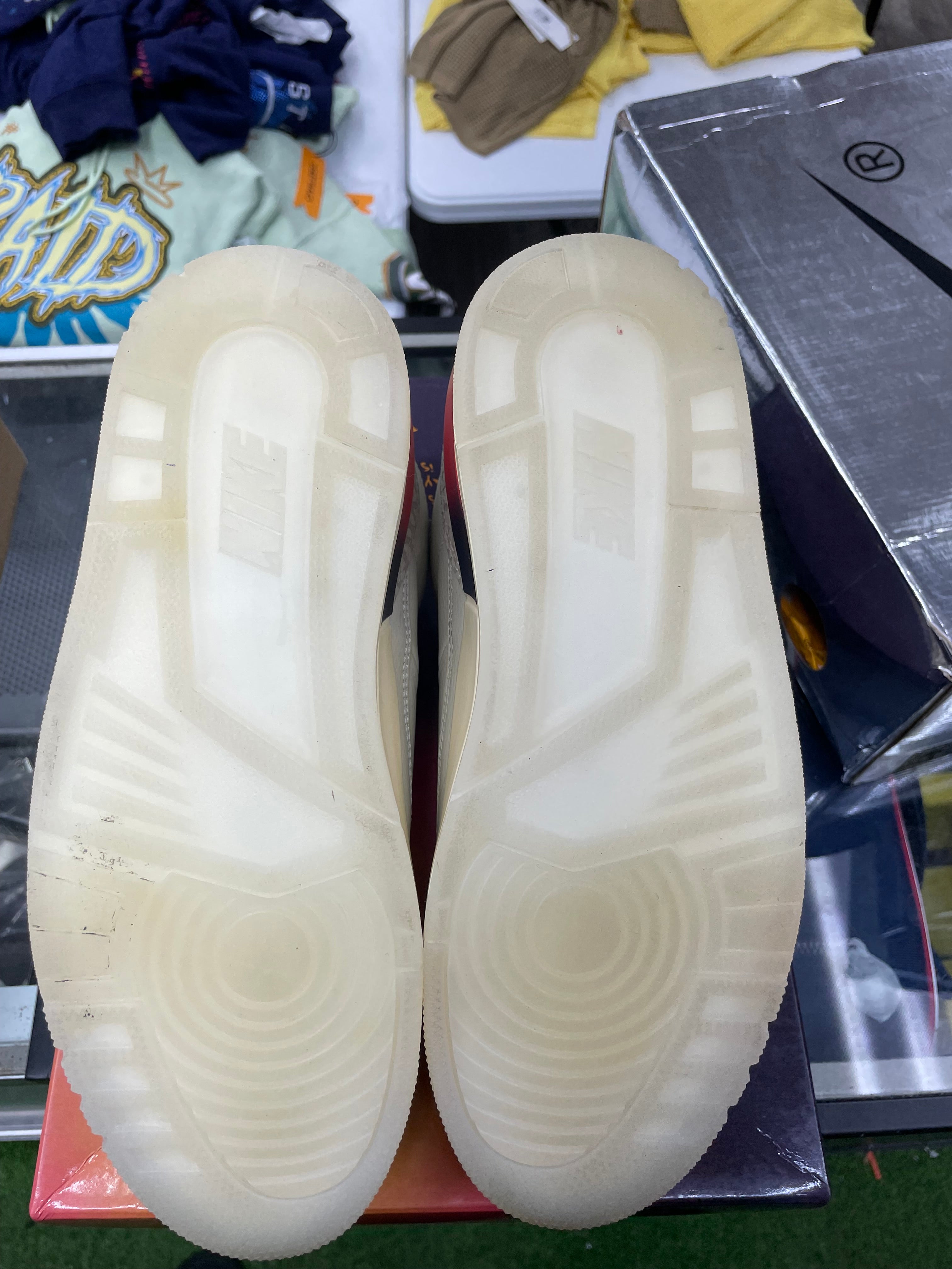 Air Jordan Retro 3 “J Balvin Medellin Sunset” *Size 9 Preowned*