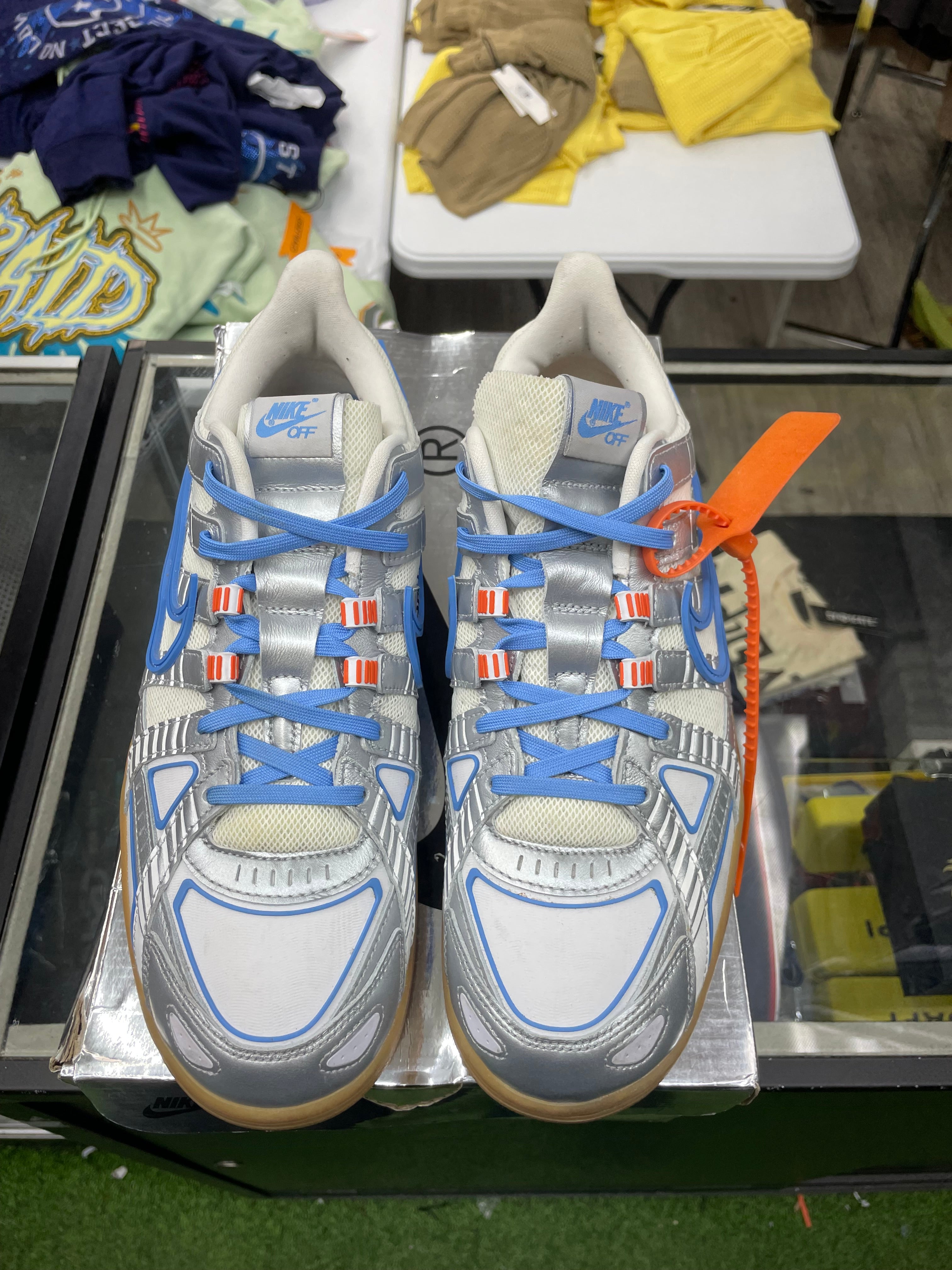 Nike Air Rubber Dunk “Off-White UNC” *Size 12 Preowned*