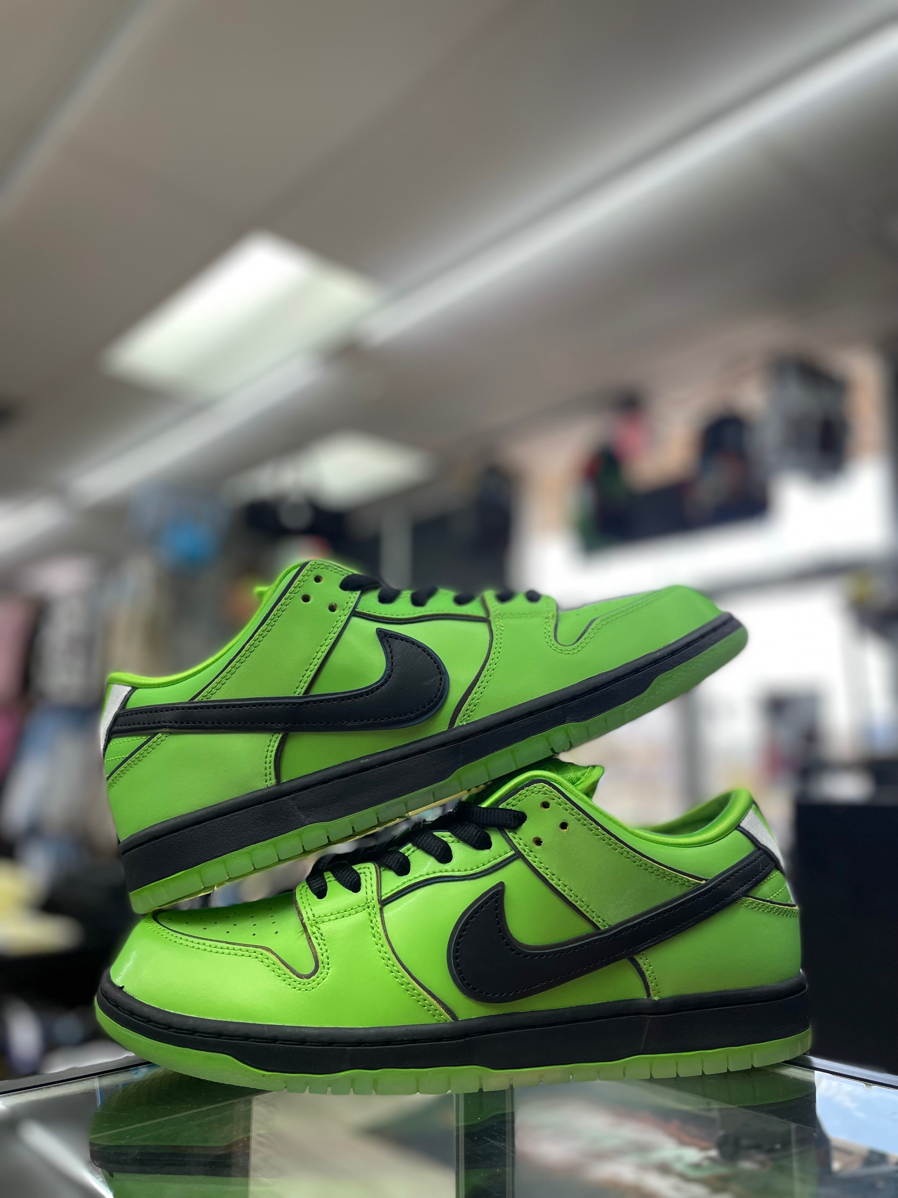 Nike SB Dunk Low “The Powerpuff Girls Buttercup”