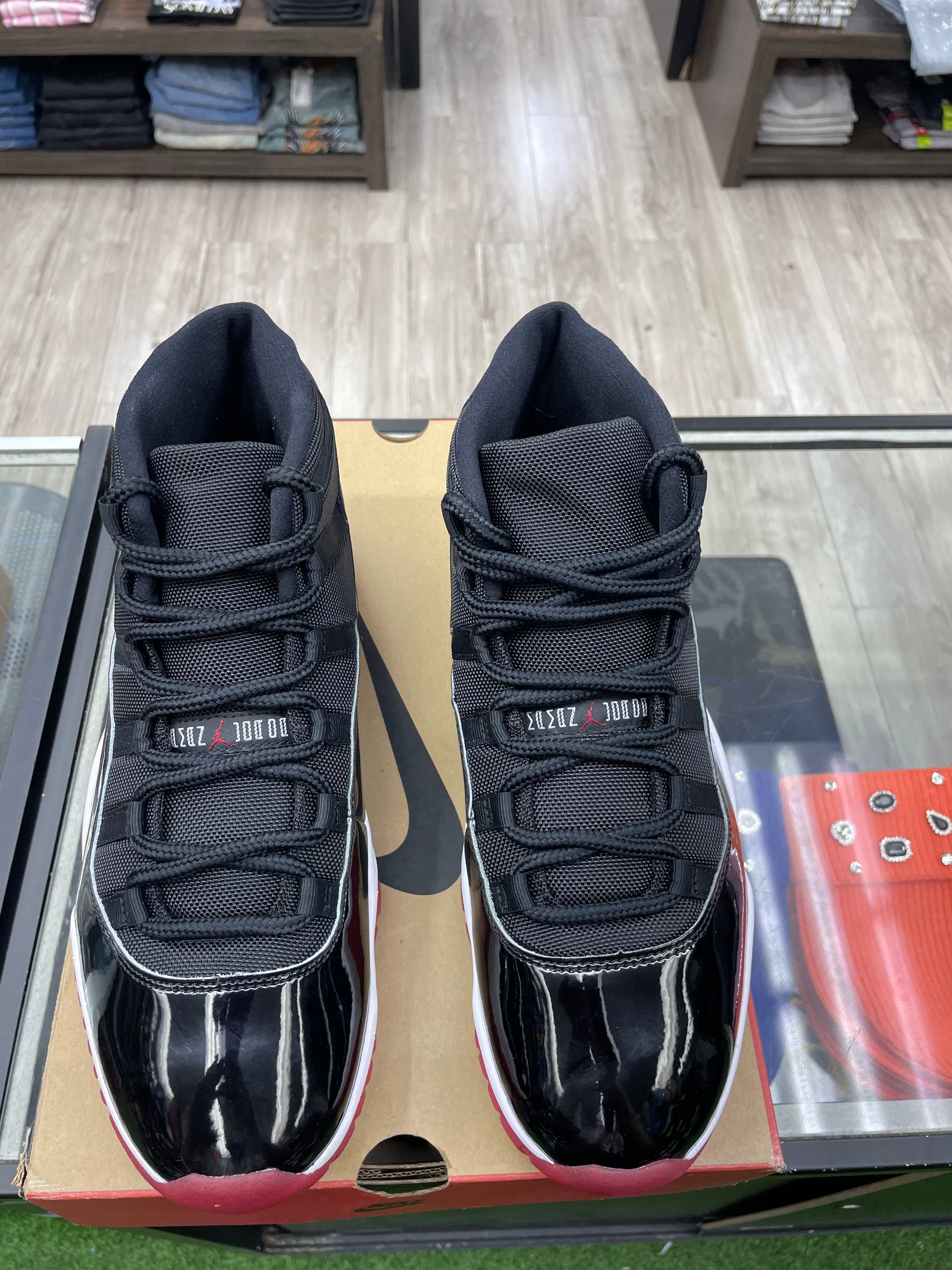 Air Jordan Retro 11 “Playoffs Bred” *Size 12 Preowned*