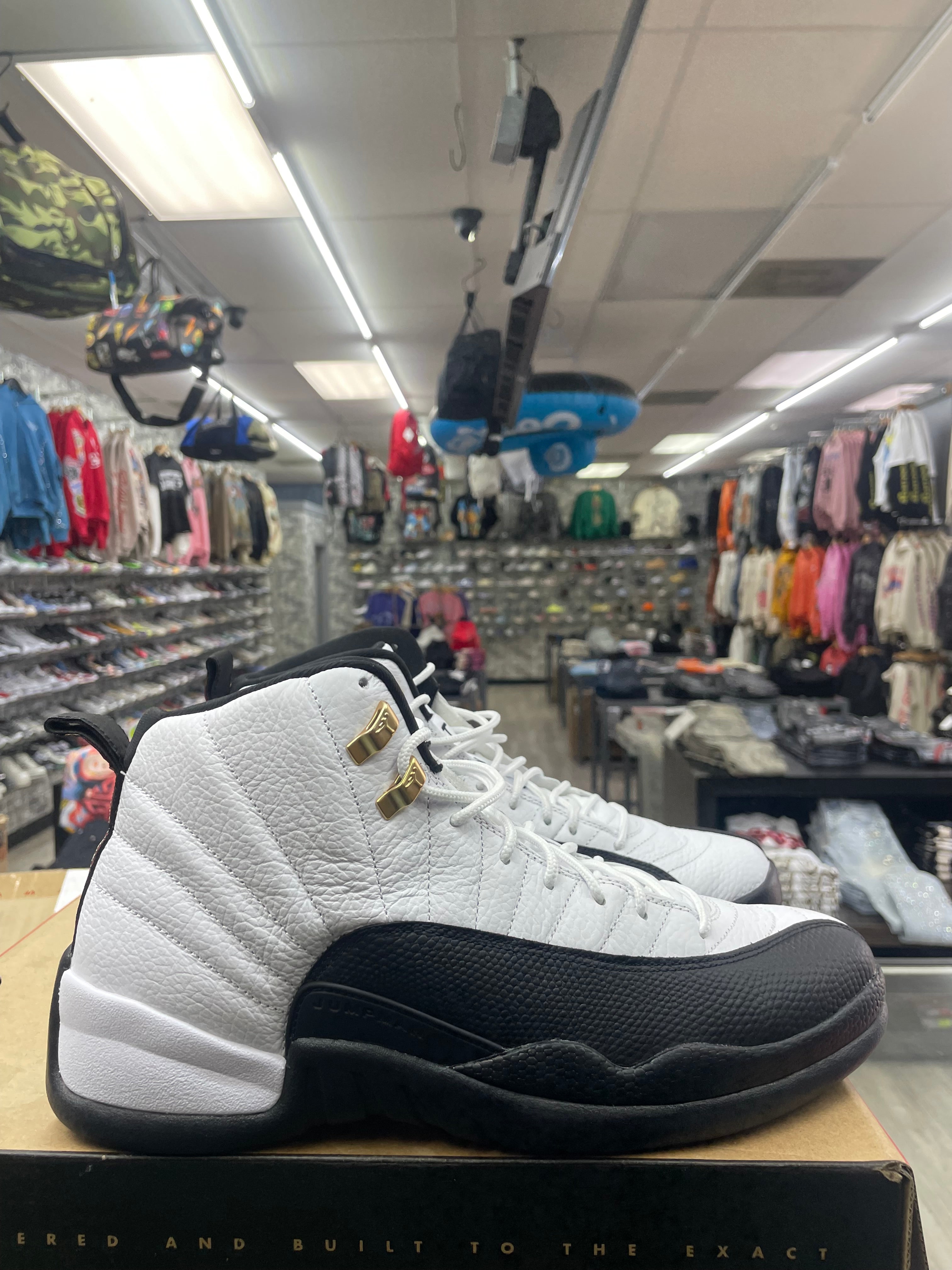Air Jordan Retro 12 “Taxi” *Size 10.5 Preowned*
