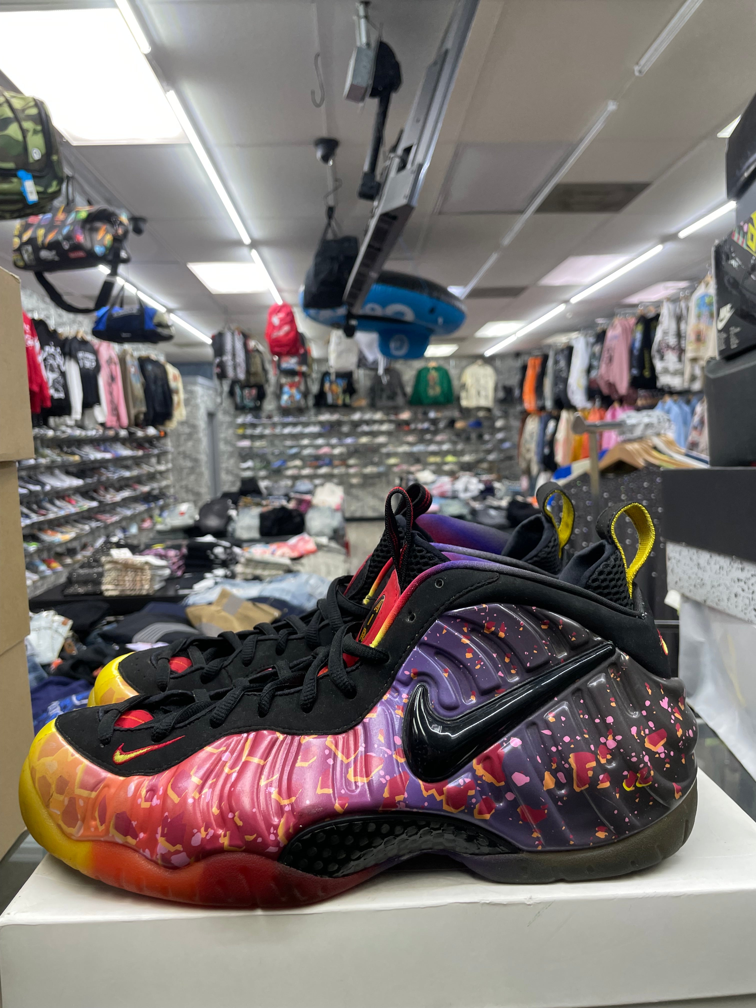 Nike Air Foamposite Pro “Area 72 Asteroid” *Size 11.5 Preowned*