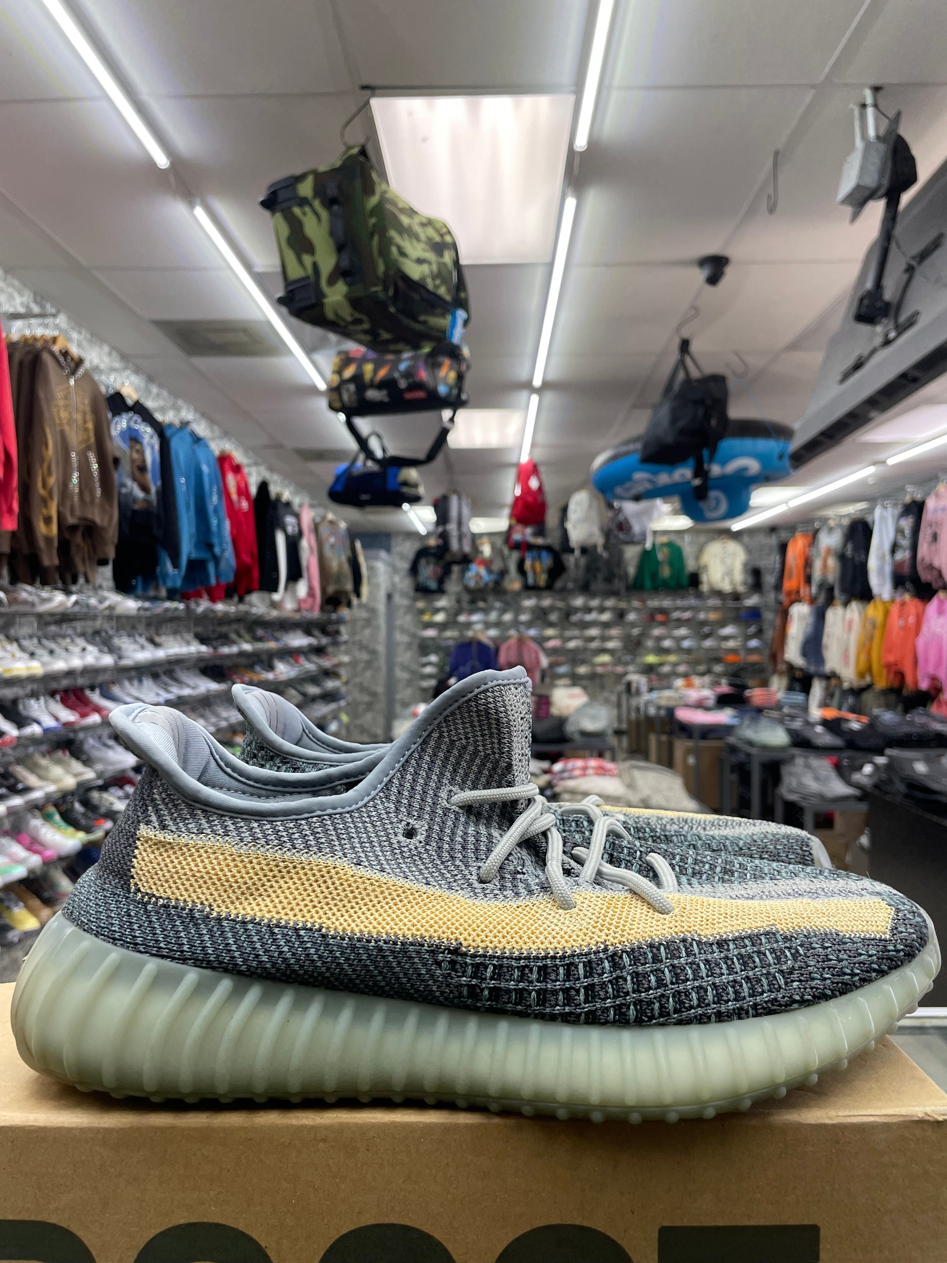 Yeezy Boost 350 “Ash Blue” *Size 10.5 Preowned*