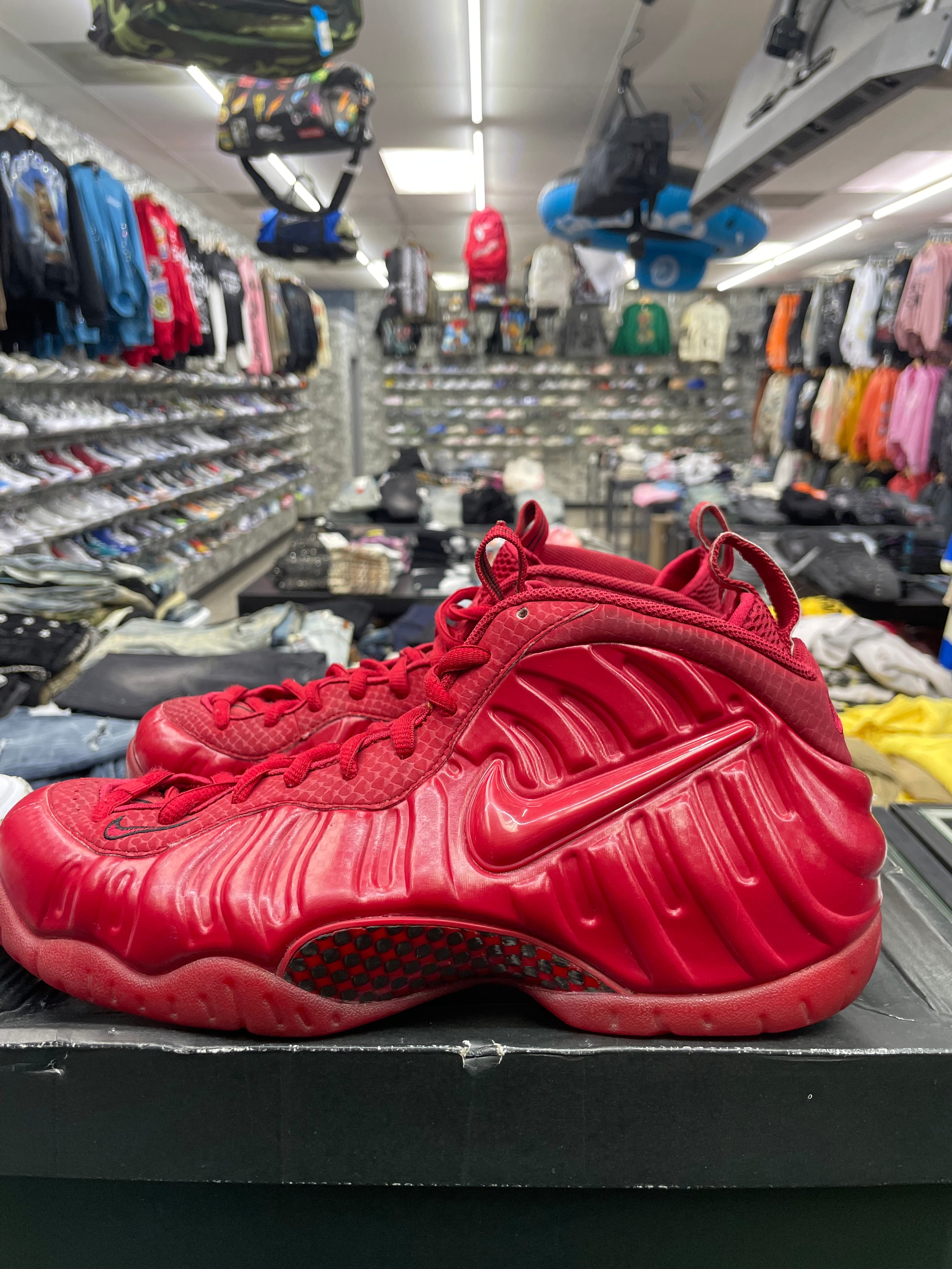 Nike Air Foamposite Pro “Red October ” *Size 10.5 Preowned*