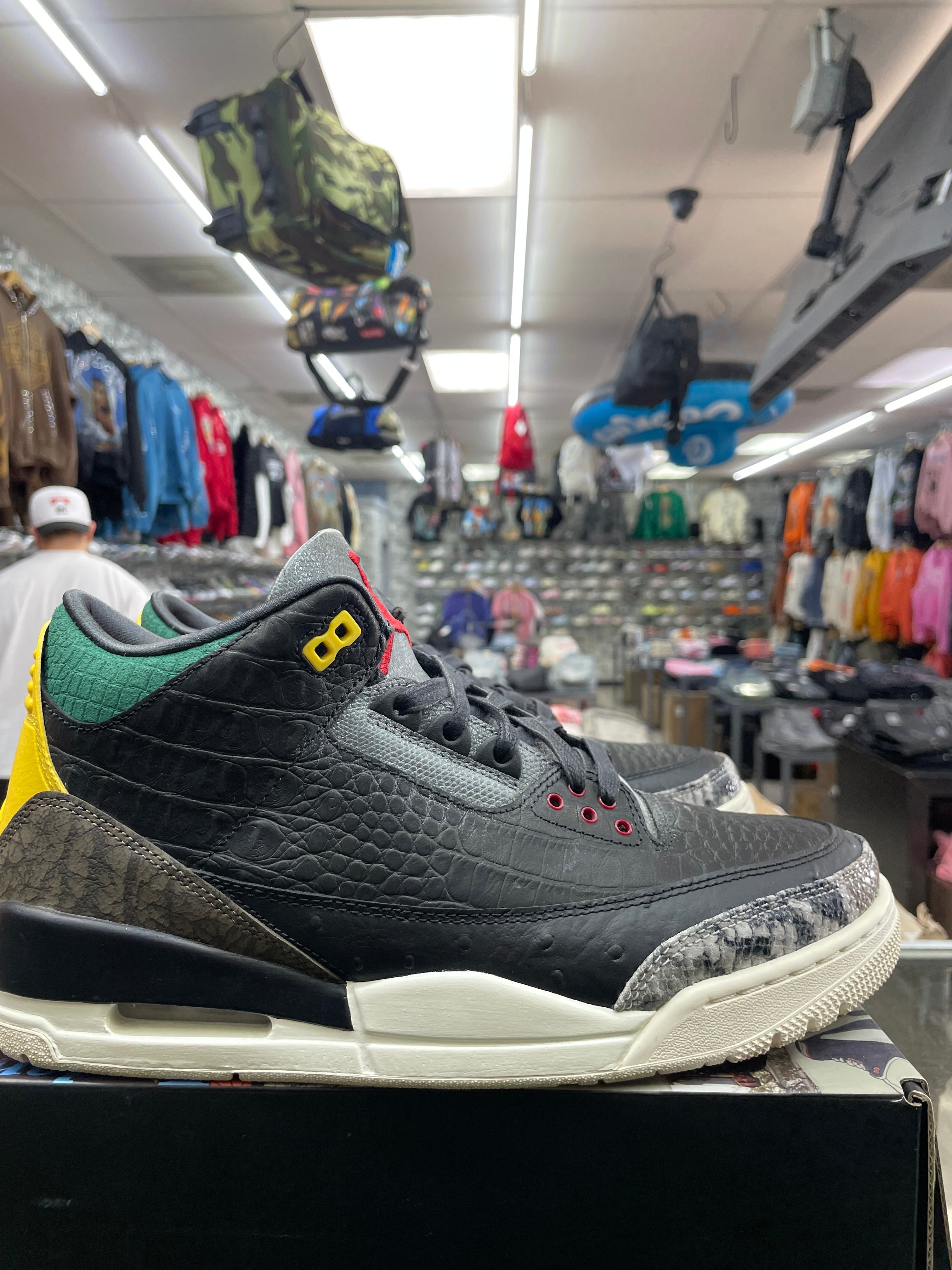 Air Jordan Retro 3 “Animals Instinct 2.0” *Size 10 Preowned*