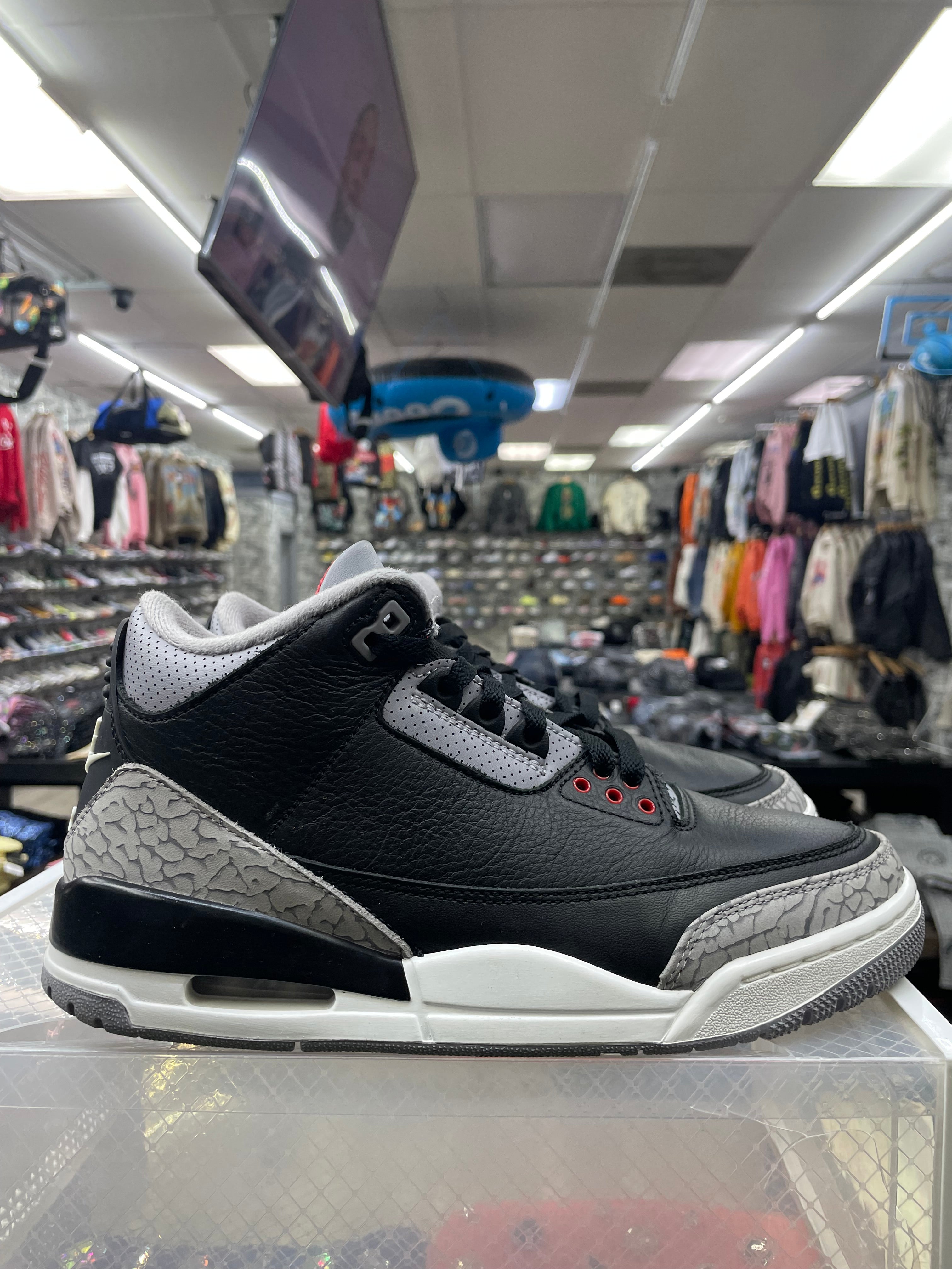 Air Jordan Retro 3 “Black Cement” *Size 8 Preowned*