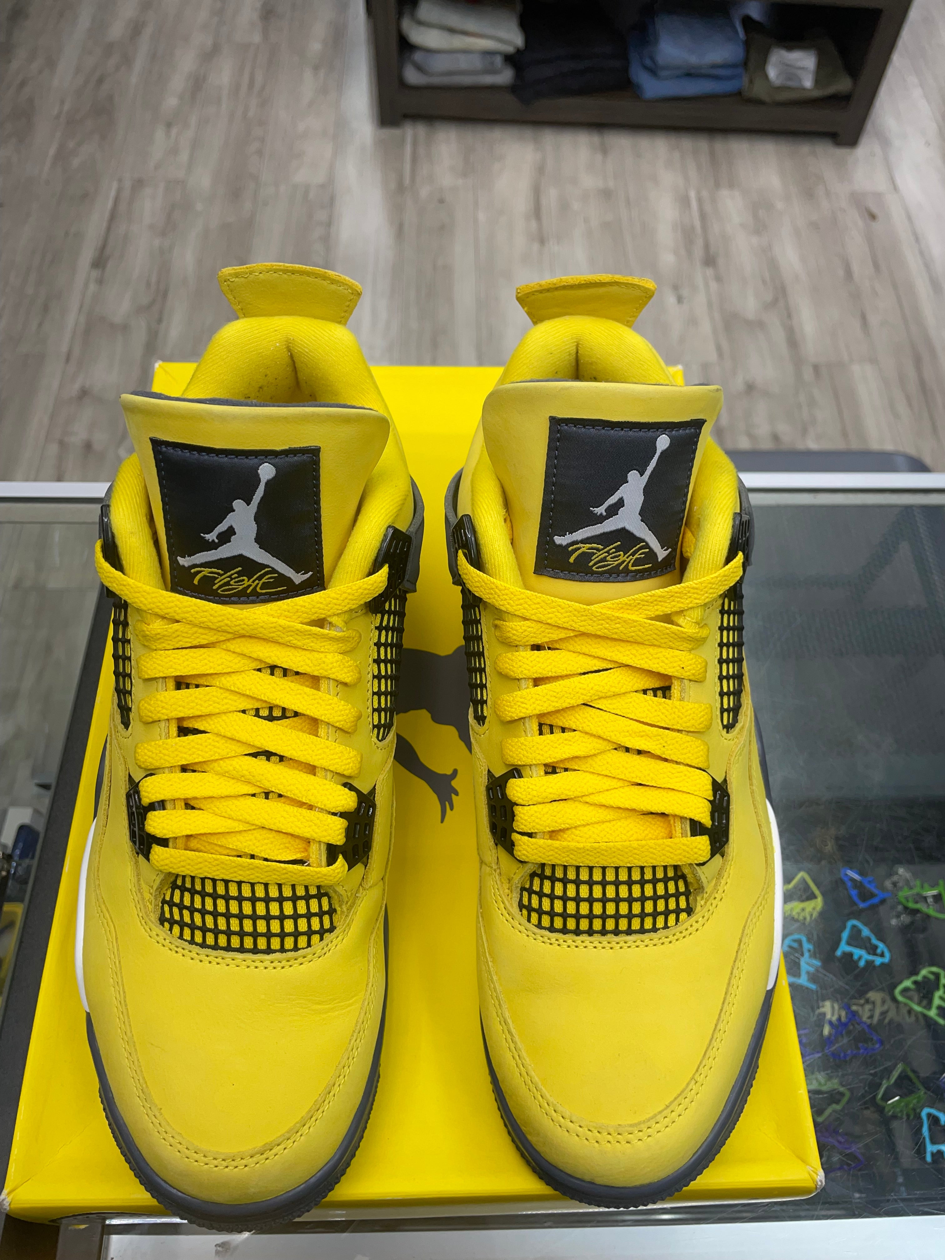 Air Jordan Retro 4 “Lighting” *Size 9.5 Preowned*