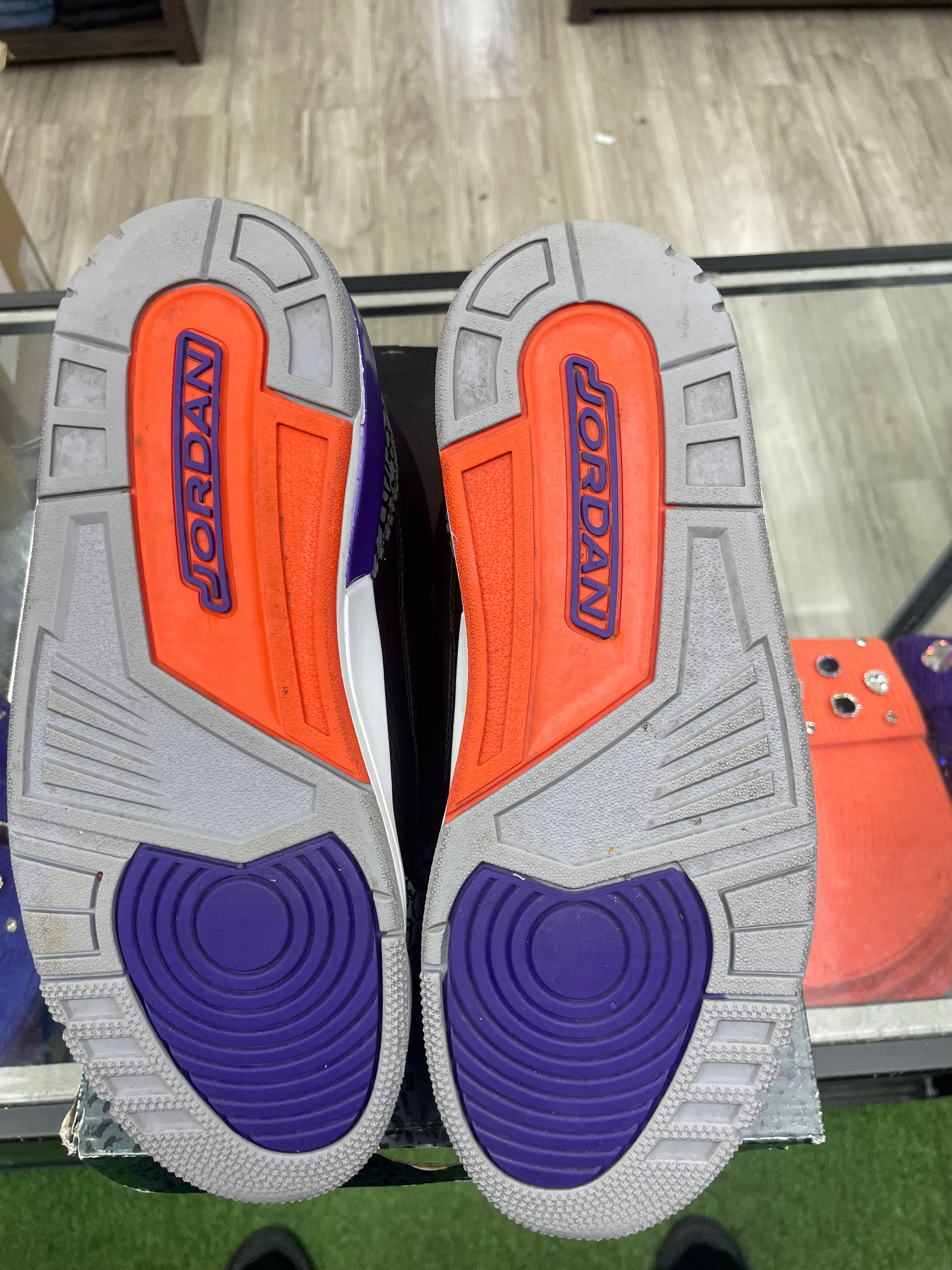 Air Jordan Retro 3 “Black Court Purple” *Size 9 Preowned*