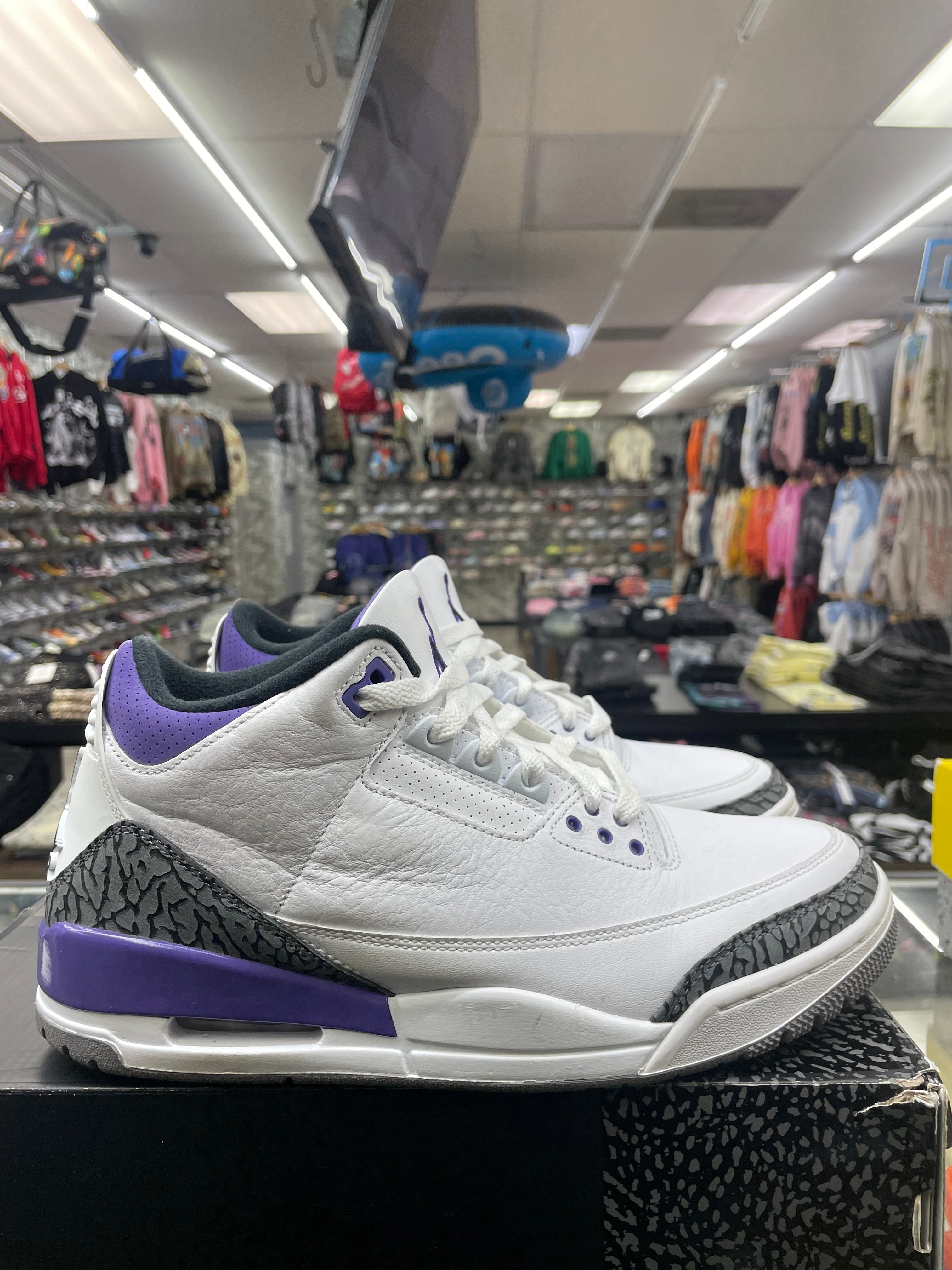 Air Jordan Retro 3 “Dark Iris” *Size 9.5 Preowned*