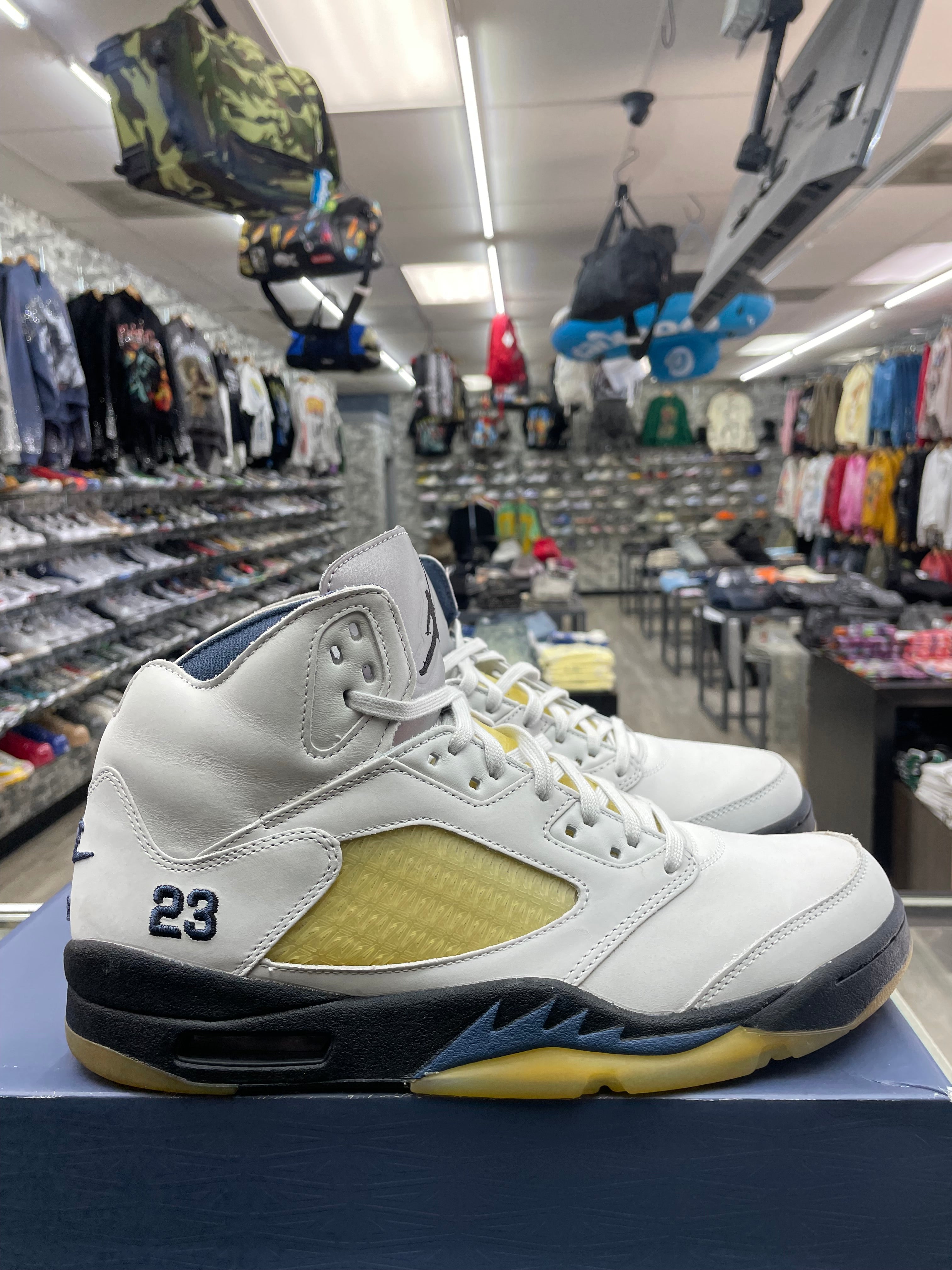 Air Jordan Retro 5 “A Maniere Dawn” *Size 12 Preowned*