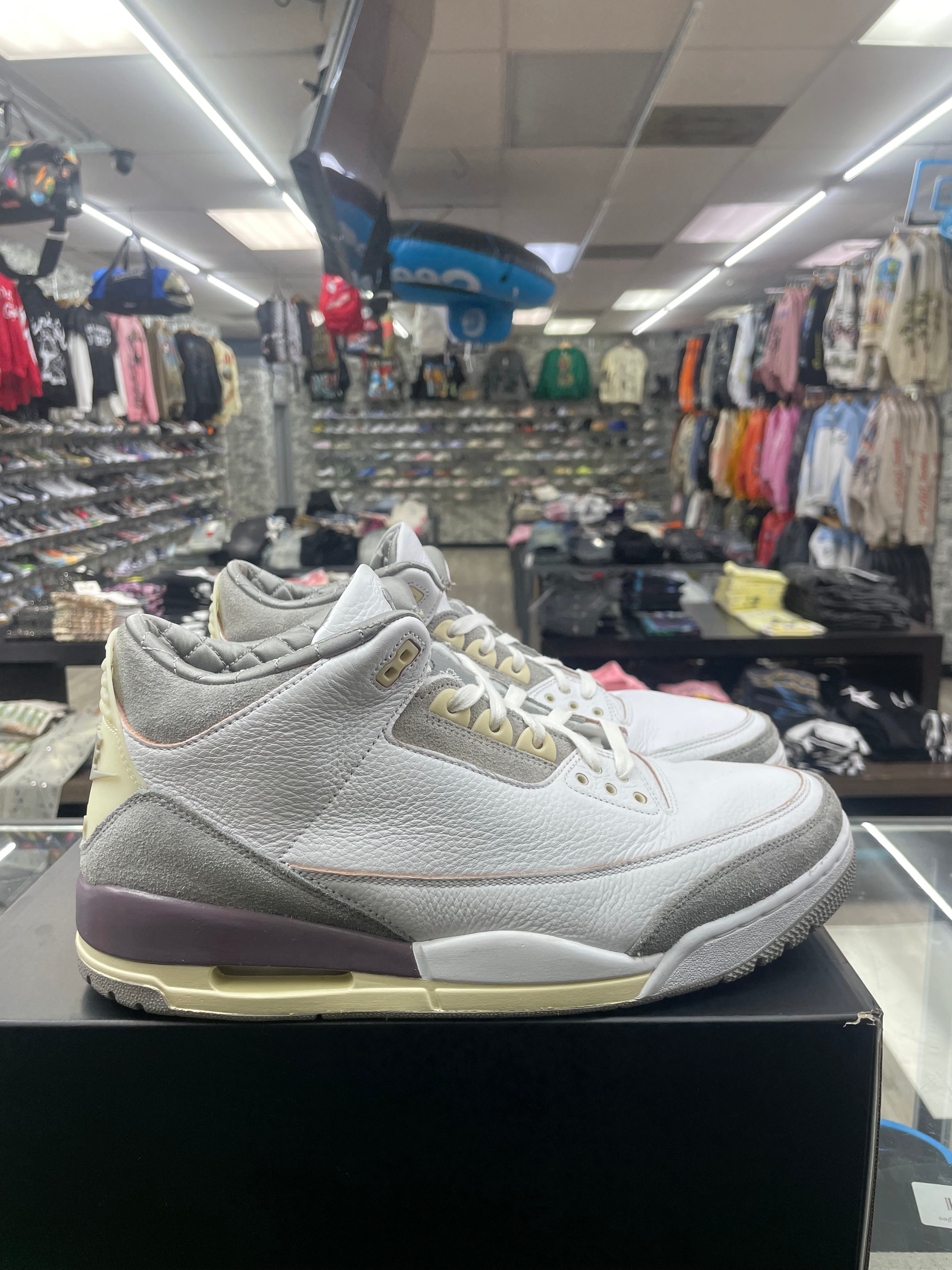 Air Jordan Retro 3 “A Ma Maniere” *Size 13 Preowned*