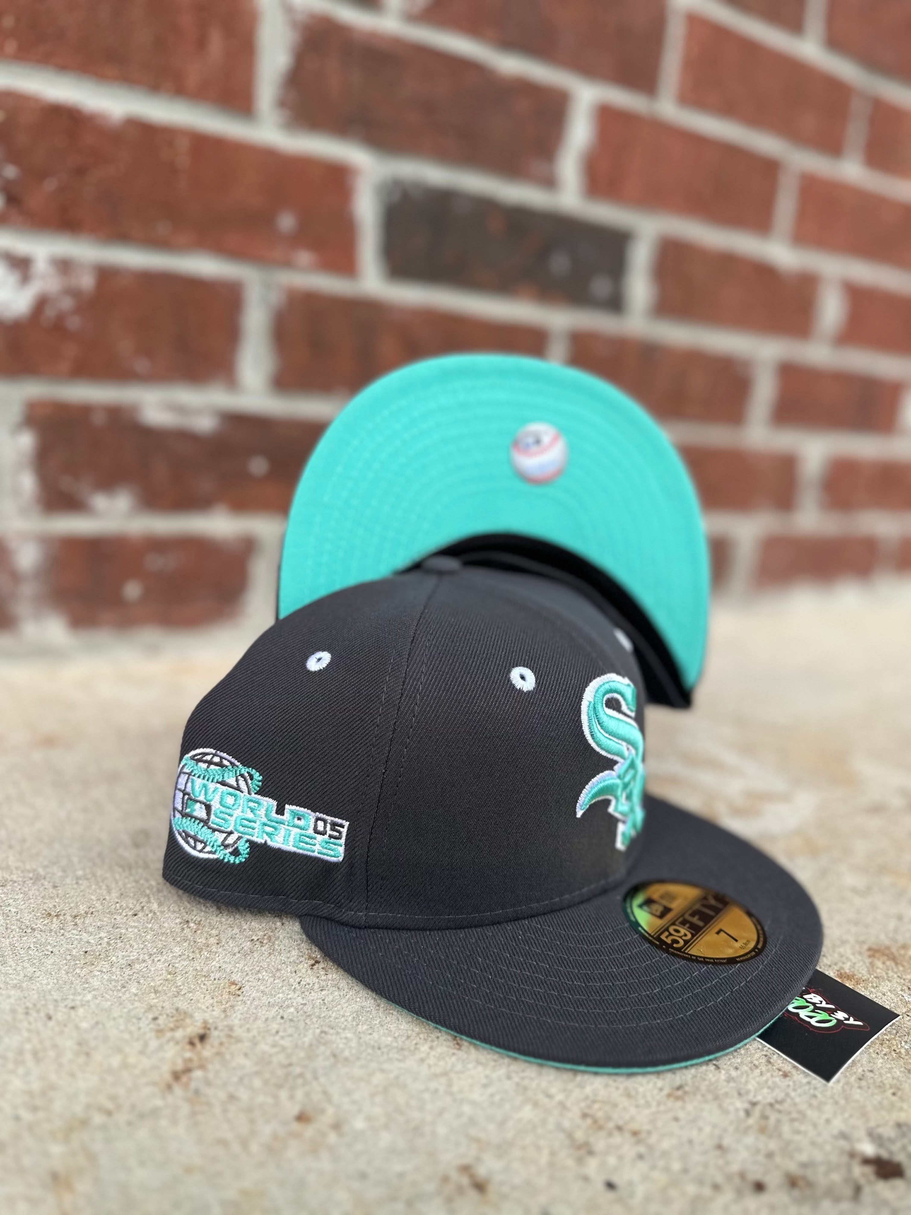 New Era 59 FIFTY Fitted "Chicago White Sox" 2005 World Series Charcoal Grey /Mint