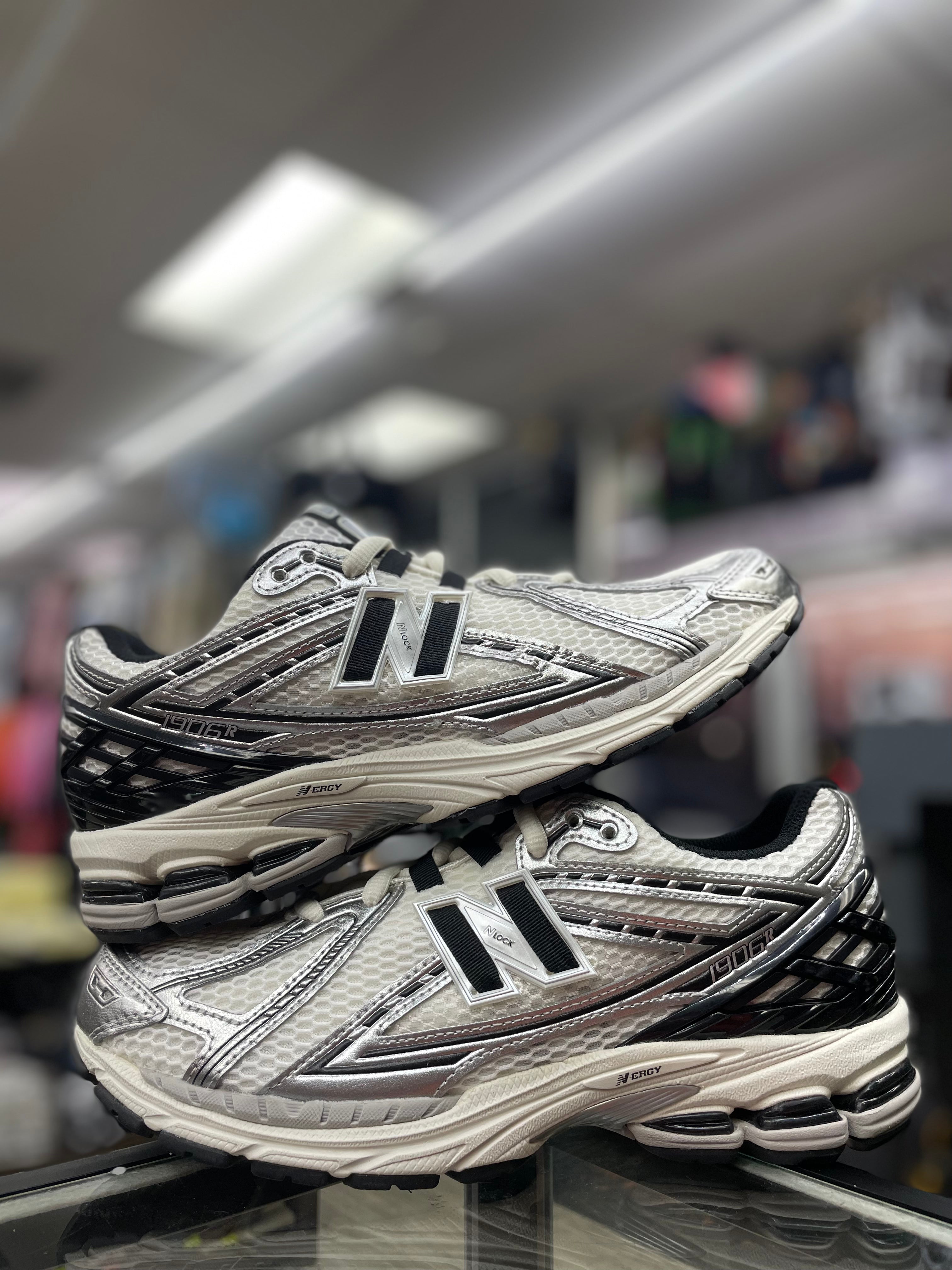 New Balance 1906 “Silver Black” (M1906ER)