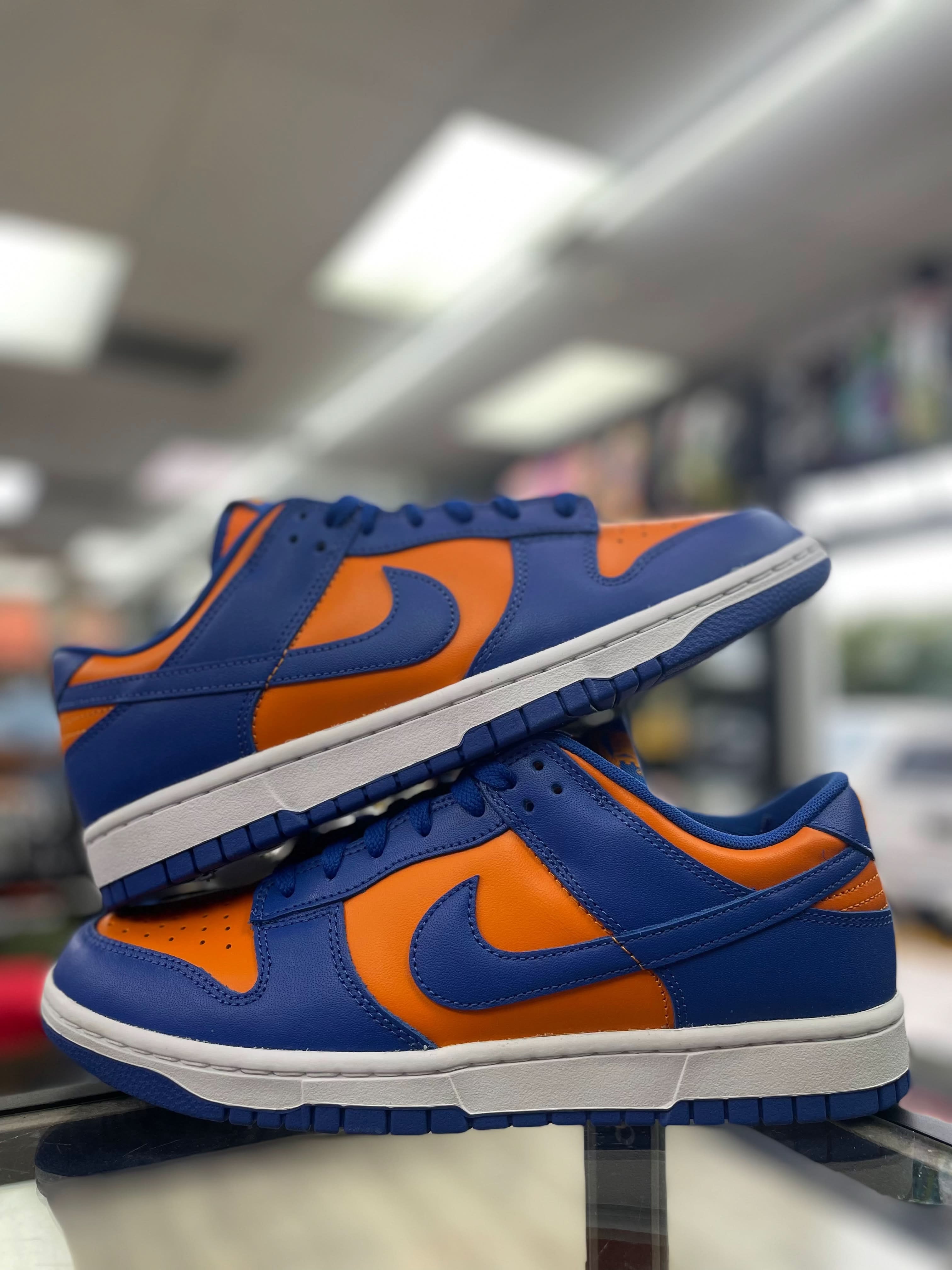 Nike Dunk Low “Knicks” 2024