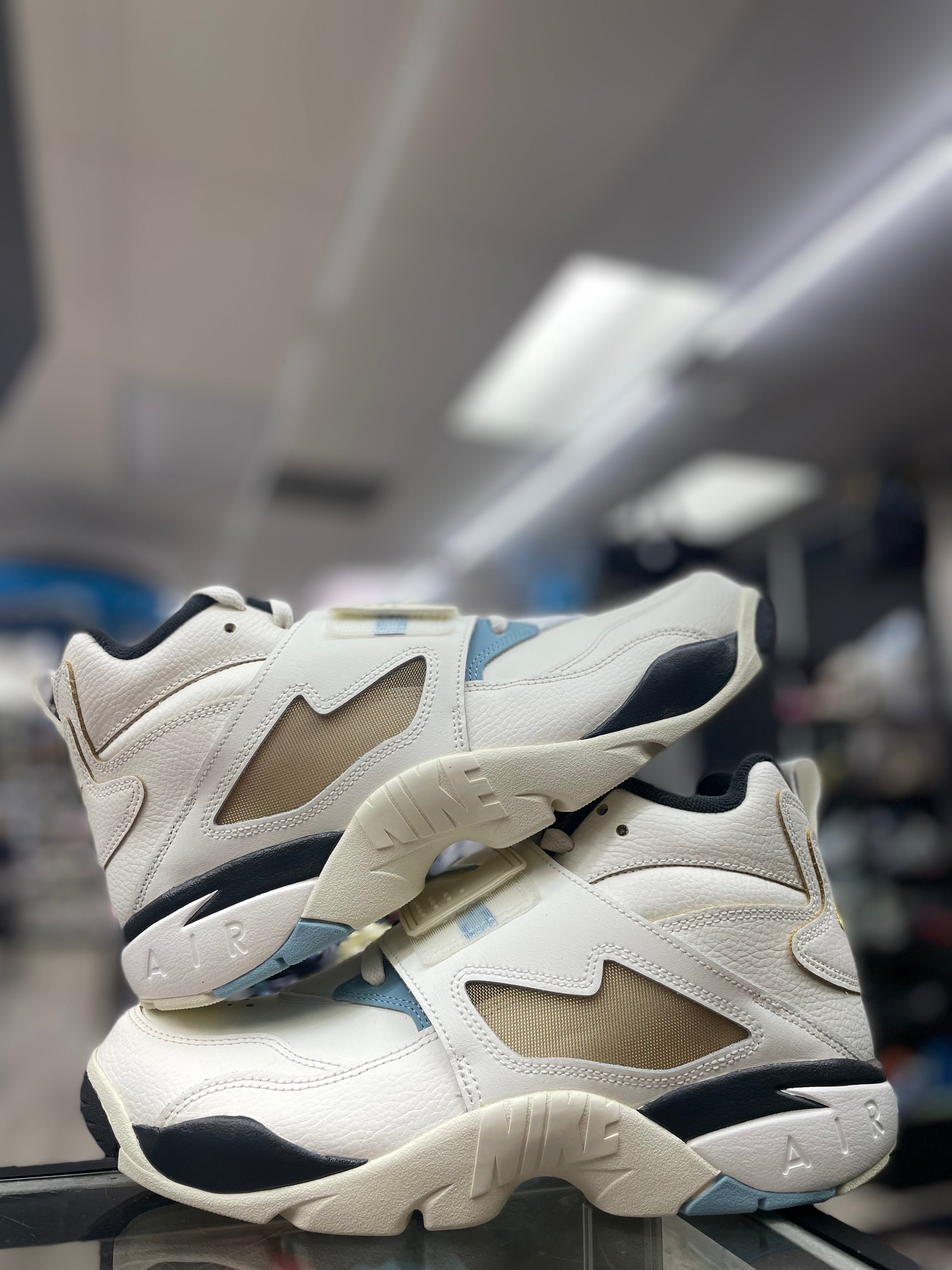 Nike Air Diamond Turf “Must Be the Money”