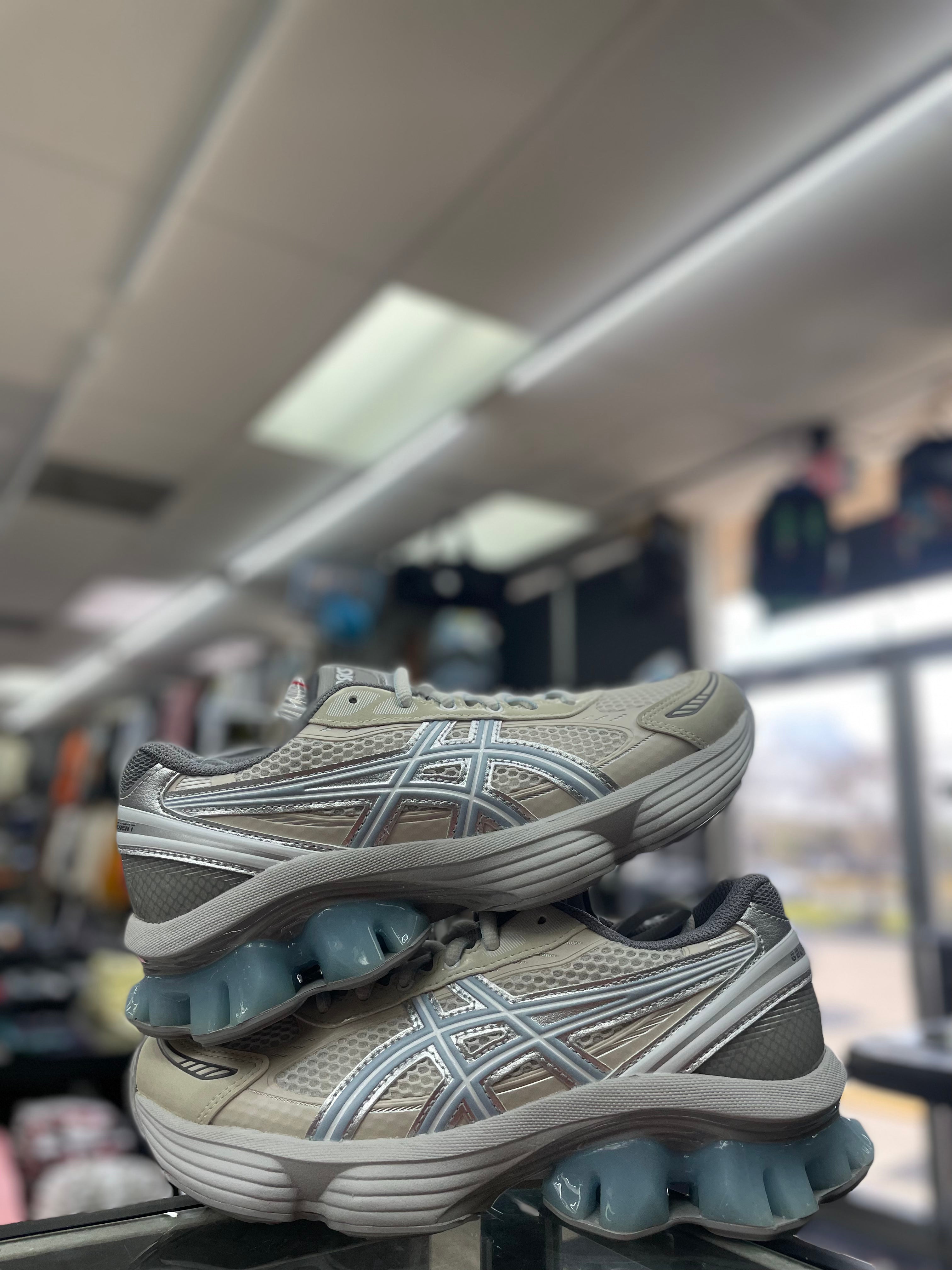 Asics Gel-Kinetic Fluent “Cream Pure Silver” (1203A958-100)