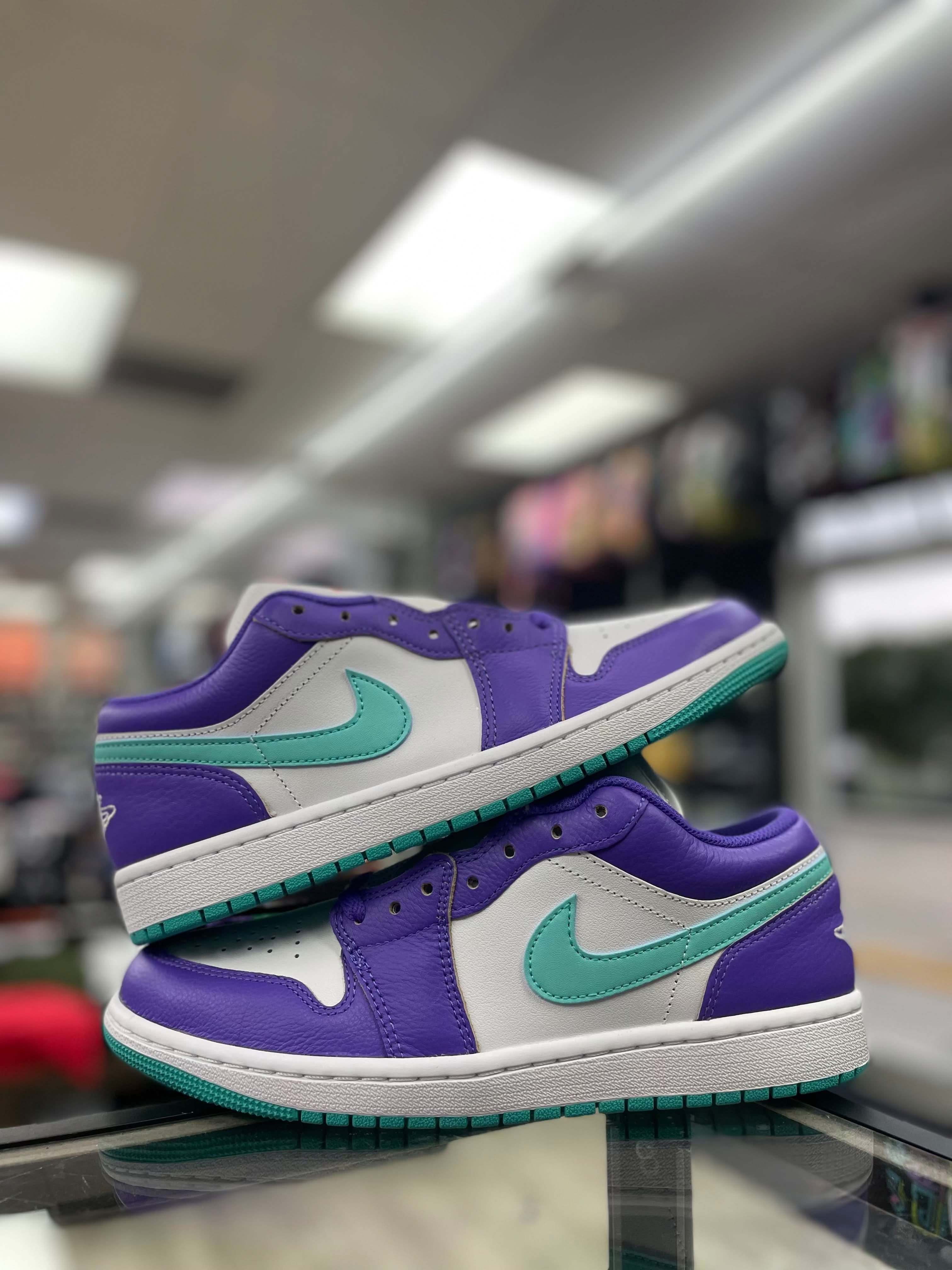 Air Jordan Retro 1 Low “Psychic Purple Hyper Jade”