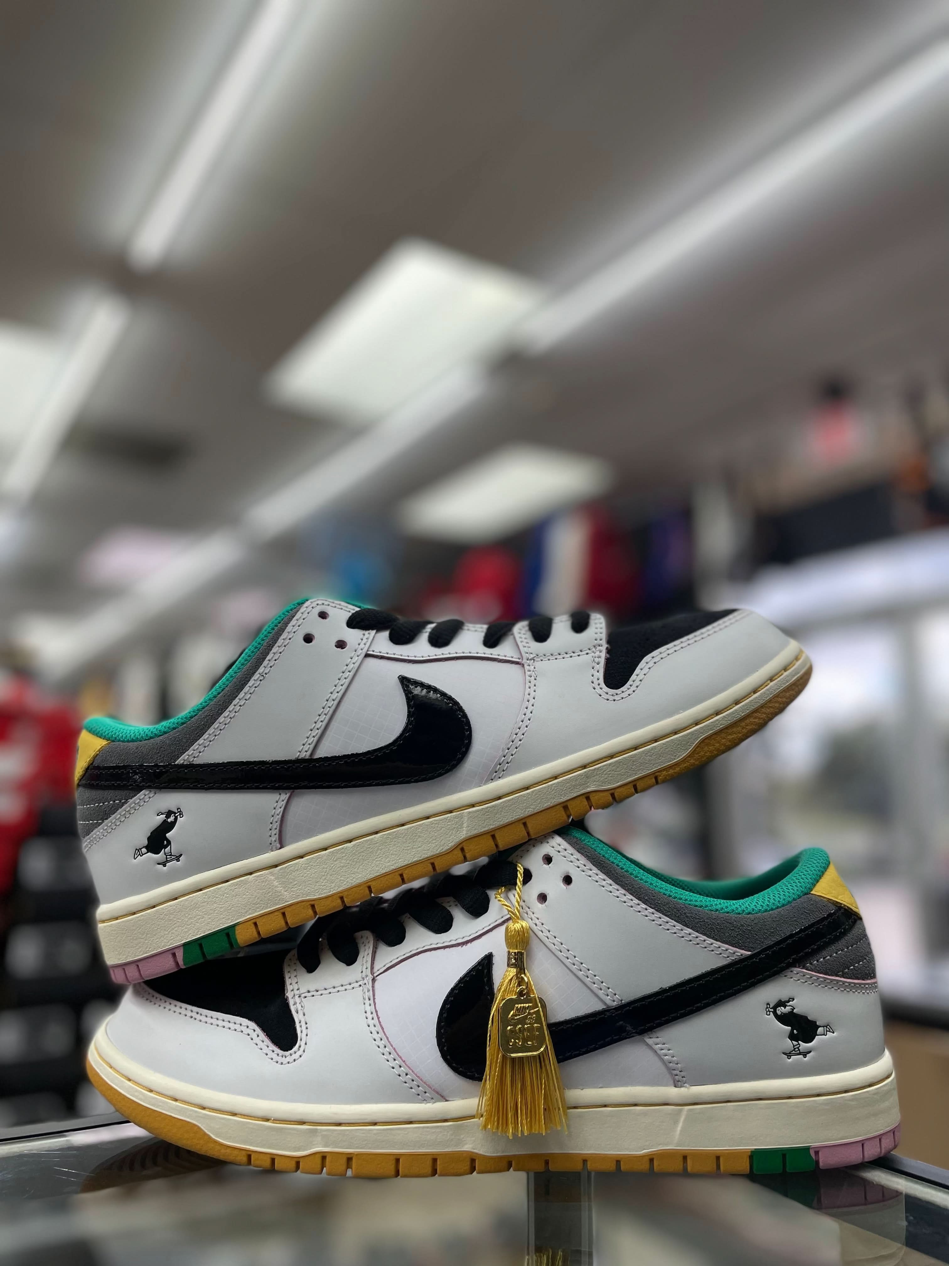 Nike SB Dunk Low “CSEF”