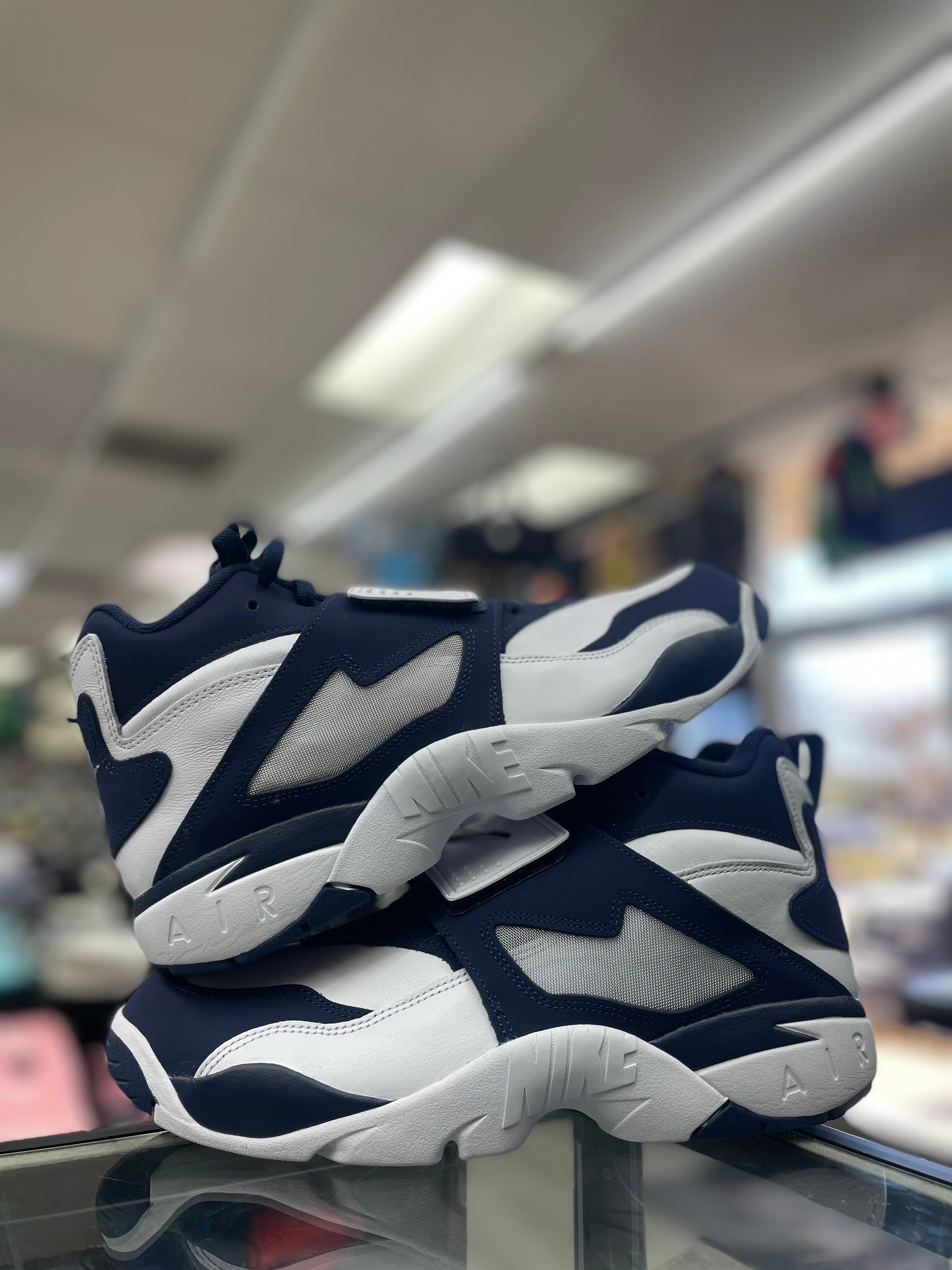 Nike Air Max Diamond Turf “Cowboys”