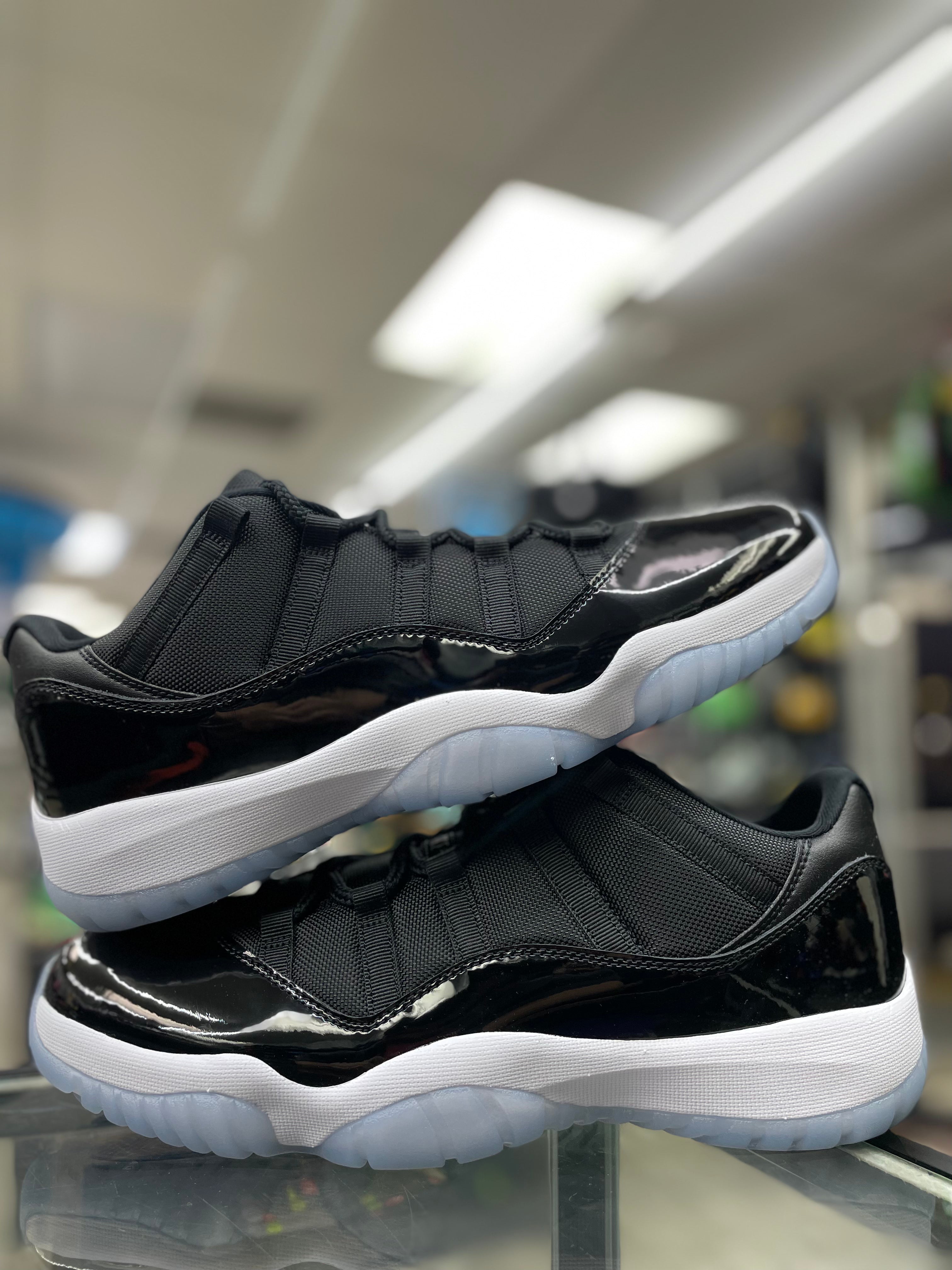 Air Jordan Retro 11 Low “Space Jam” (FV5104-004)
