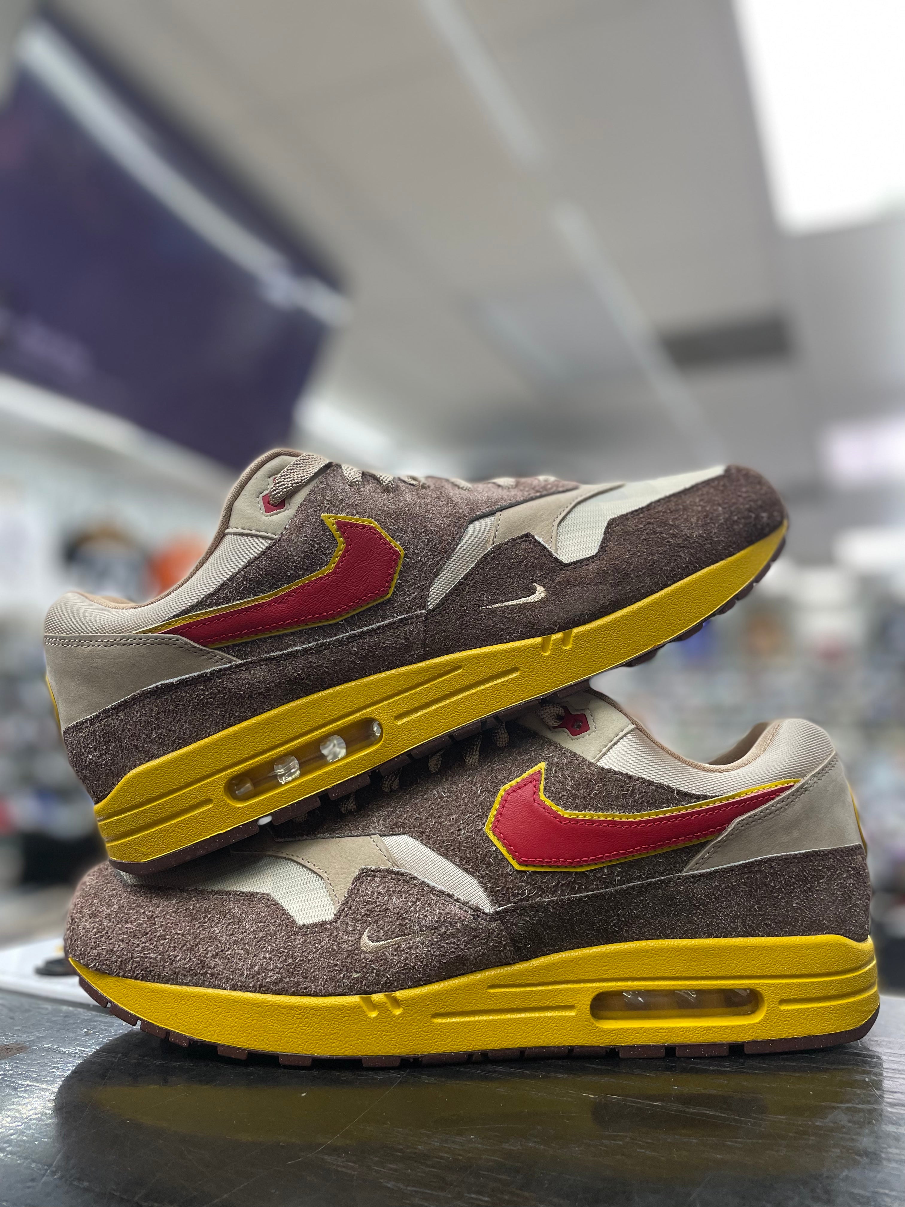 Nike Air Max 1 ”Swoosh Low Poly Big Head Origin” (HV5776-200)