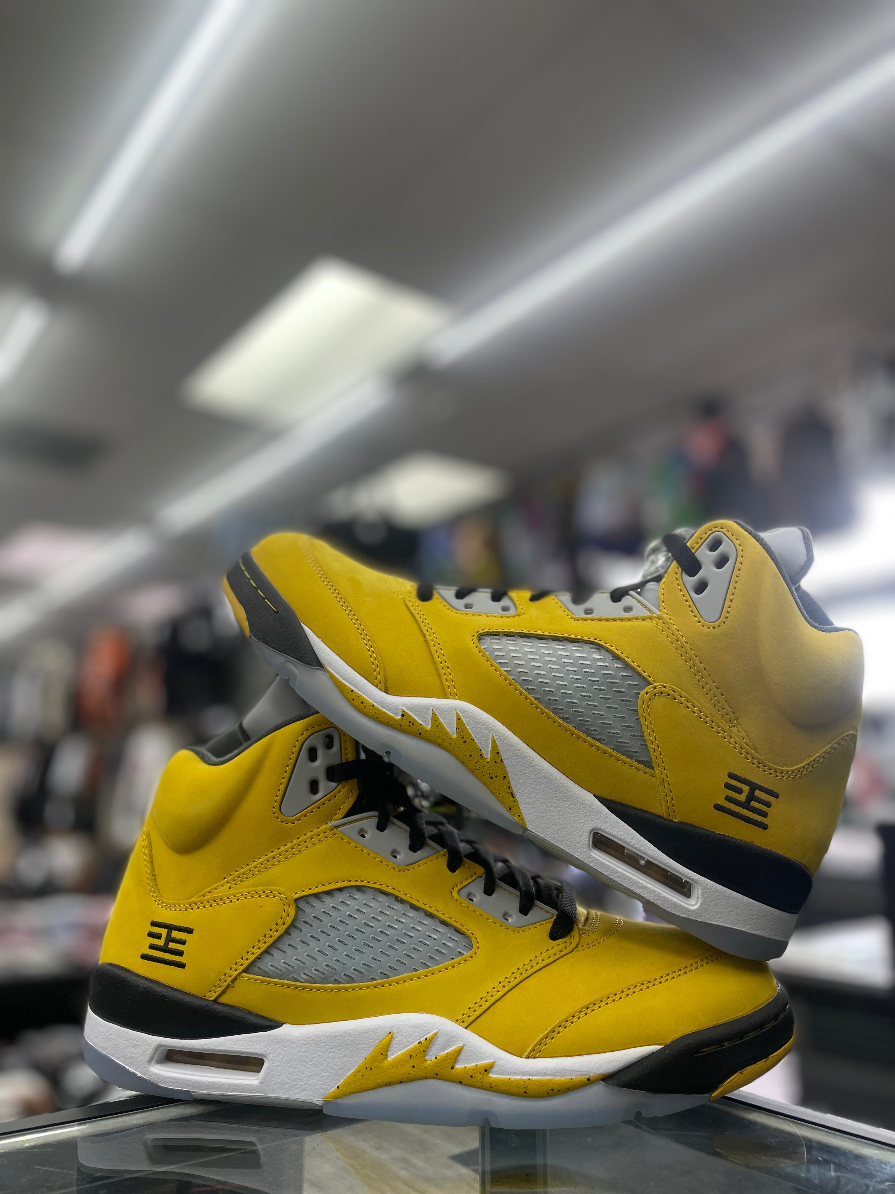 Air Jordan Retro 5 “Tokyo T23” (IO3372-700)