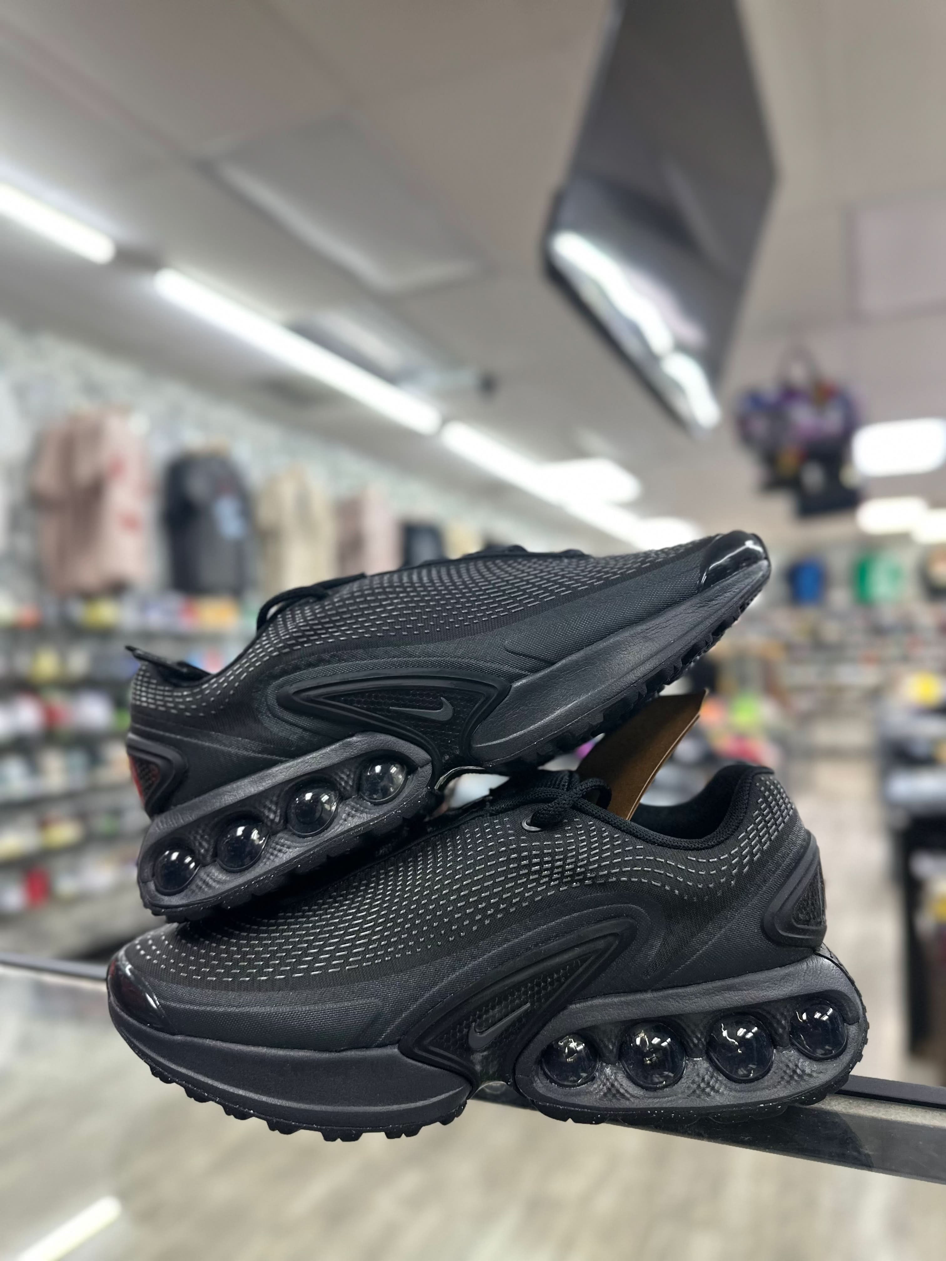 Nike Air Max DN "Black Dark Smoke Grey"