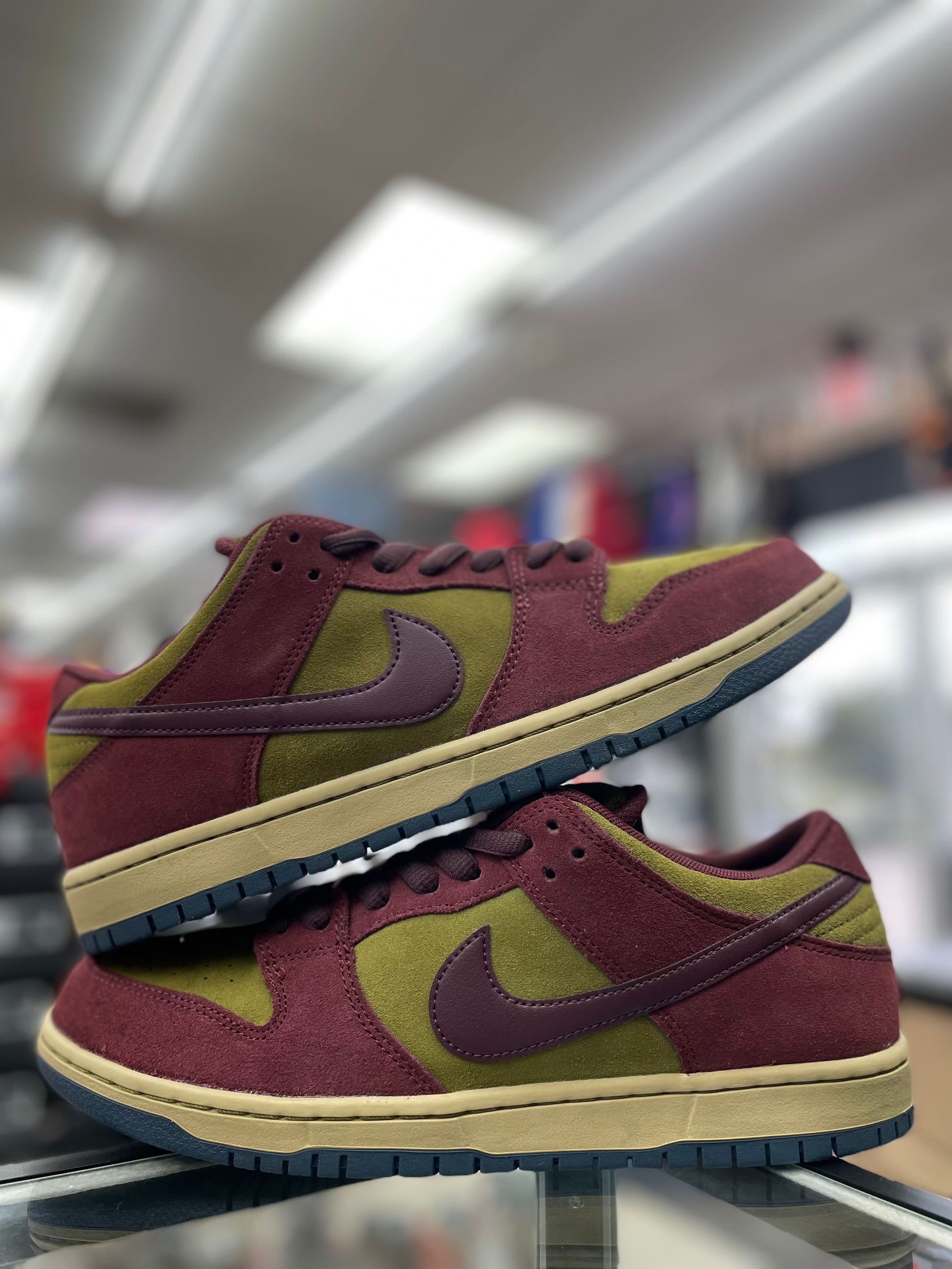 Nike SB Dunk Low “Dark Team Red Olive Flak”