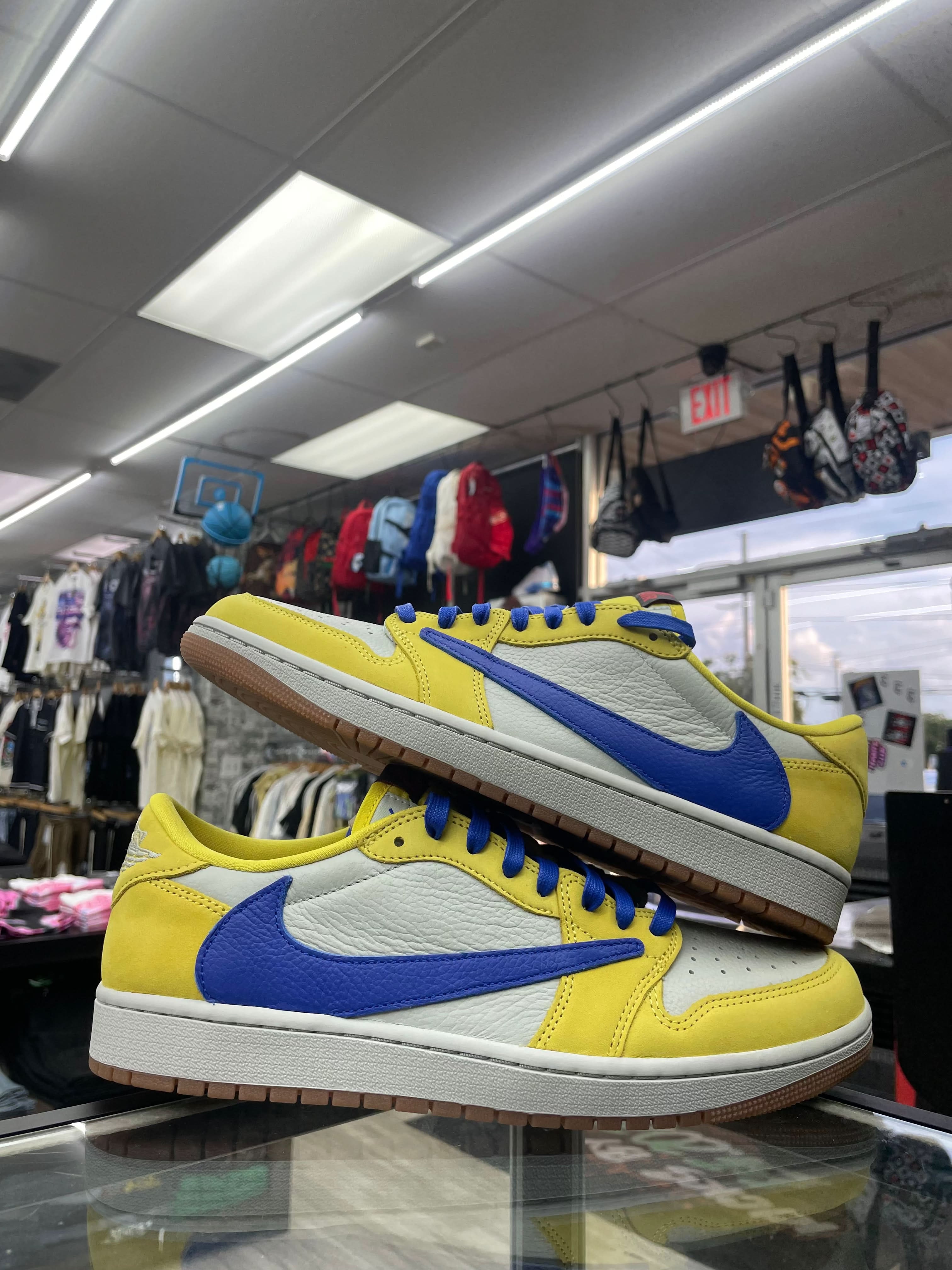Air Jordan 1 Low “Travis Scott Canary”
