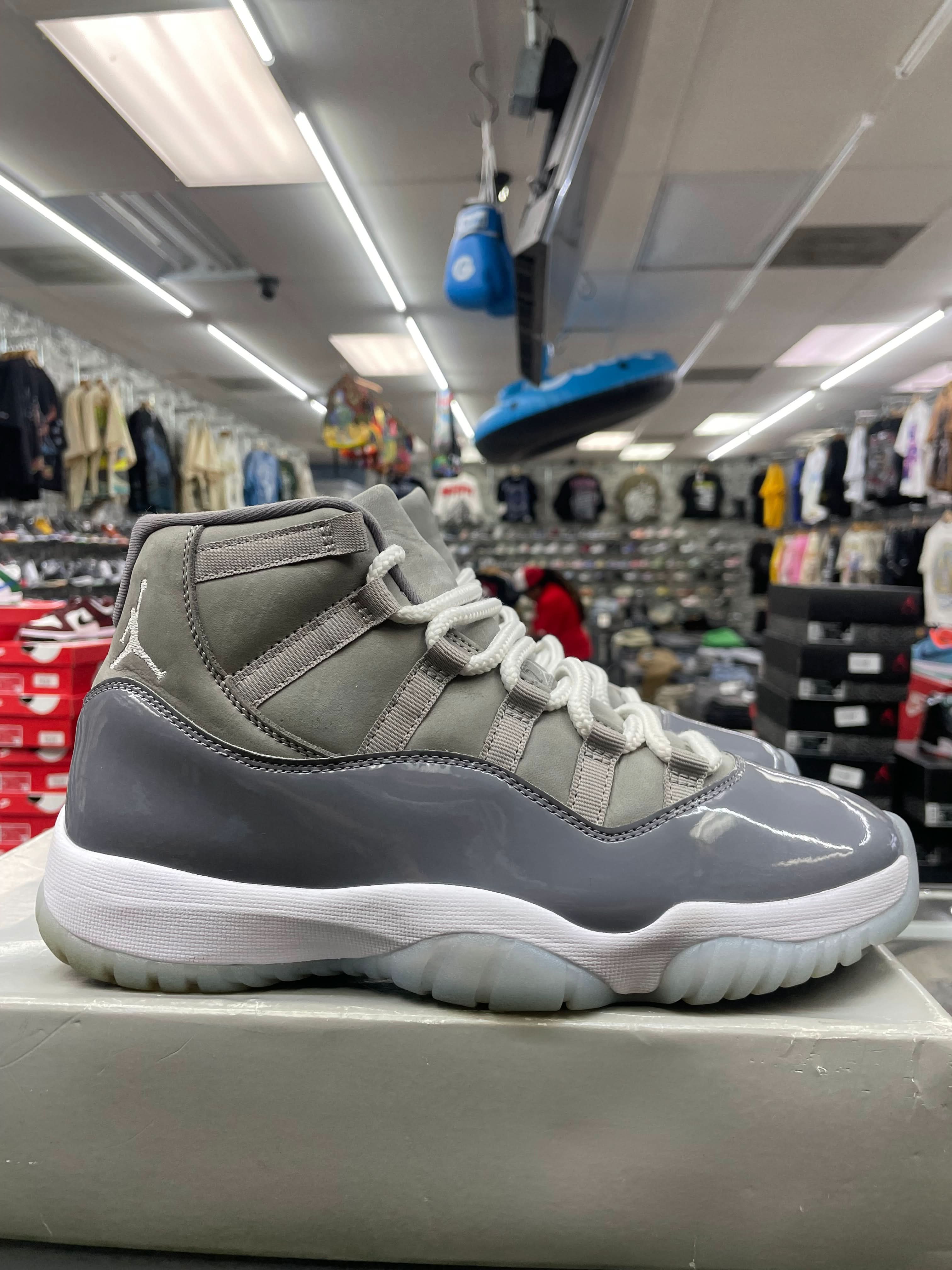 Air Jordan Retro 11 "Cool Grey" *Size 8.5 Preowned*