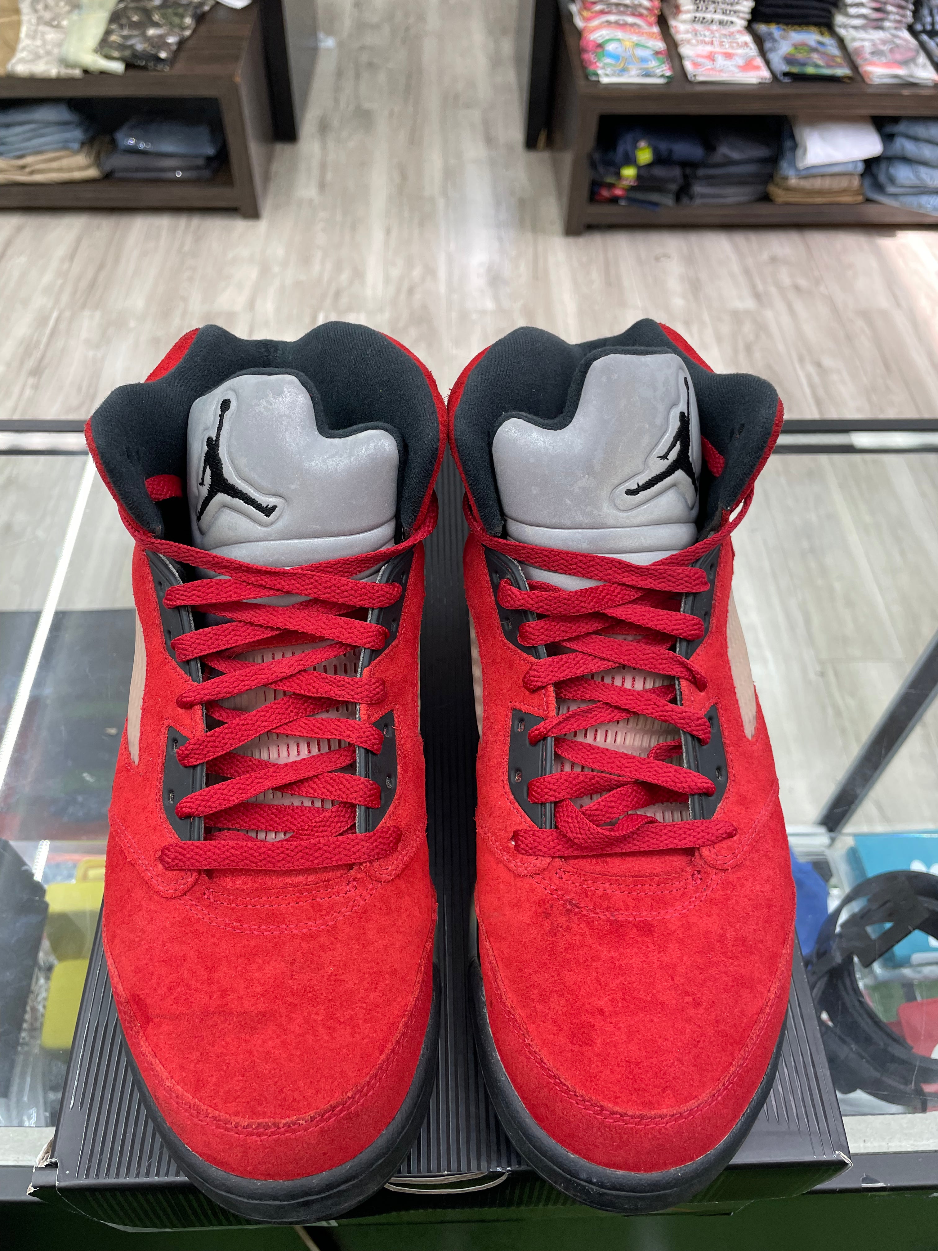 Air Jordan Retro 5 "Raging Bull" *Size 10.5 Preowned*