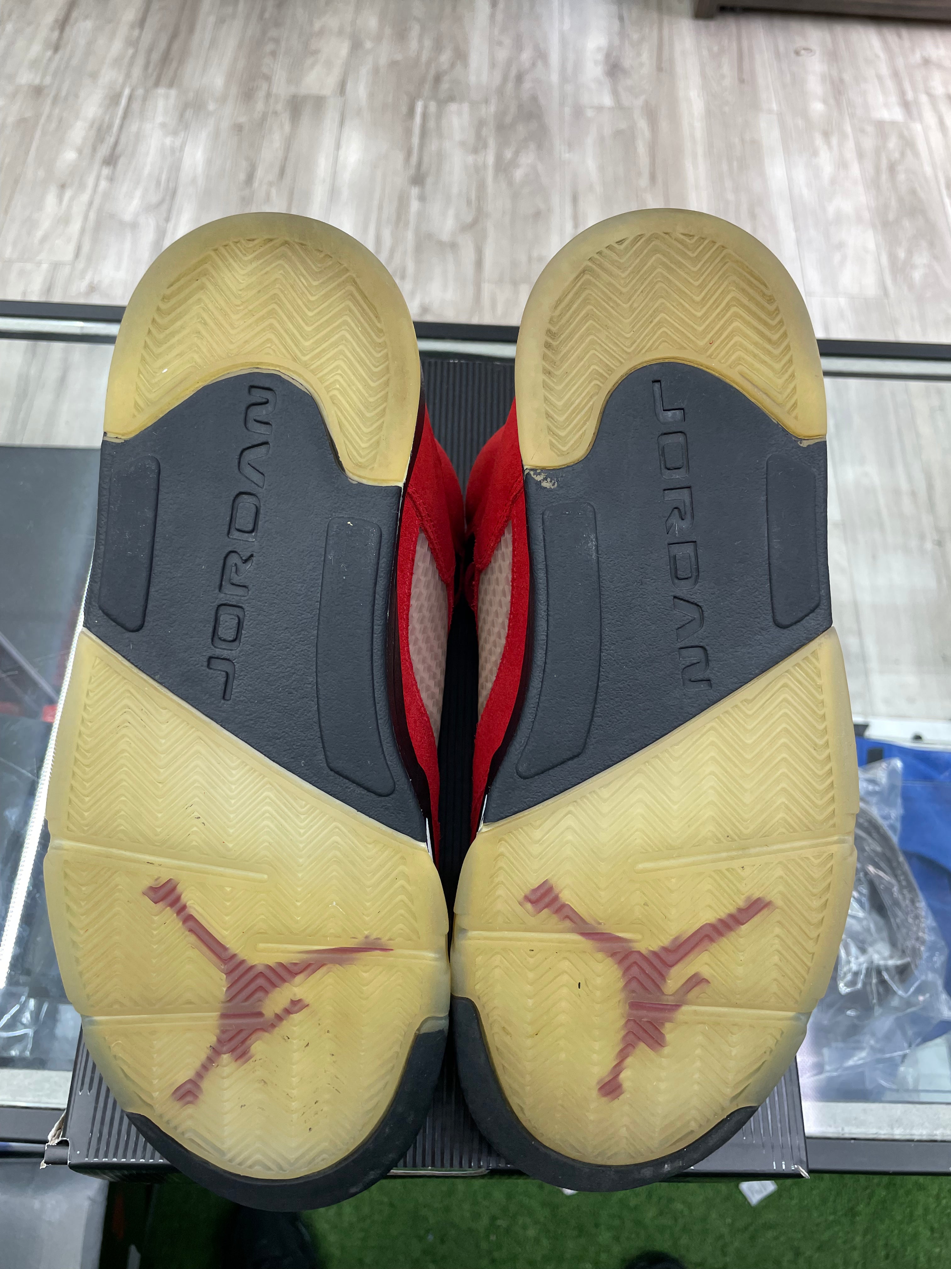 Air Jordan Retro 5 "Raging Bull" *Size 10.5 Preowned*