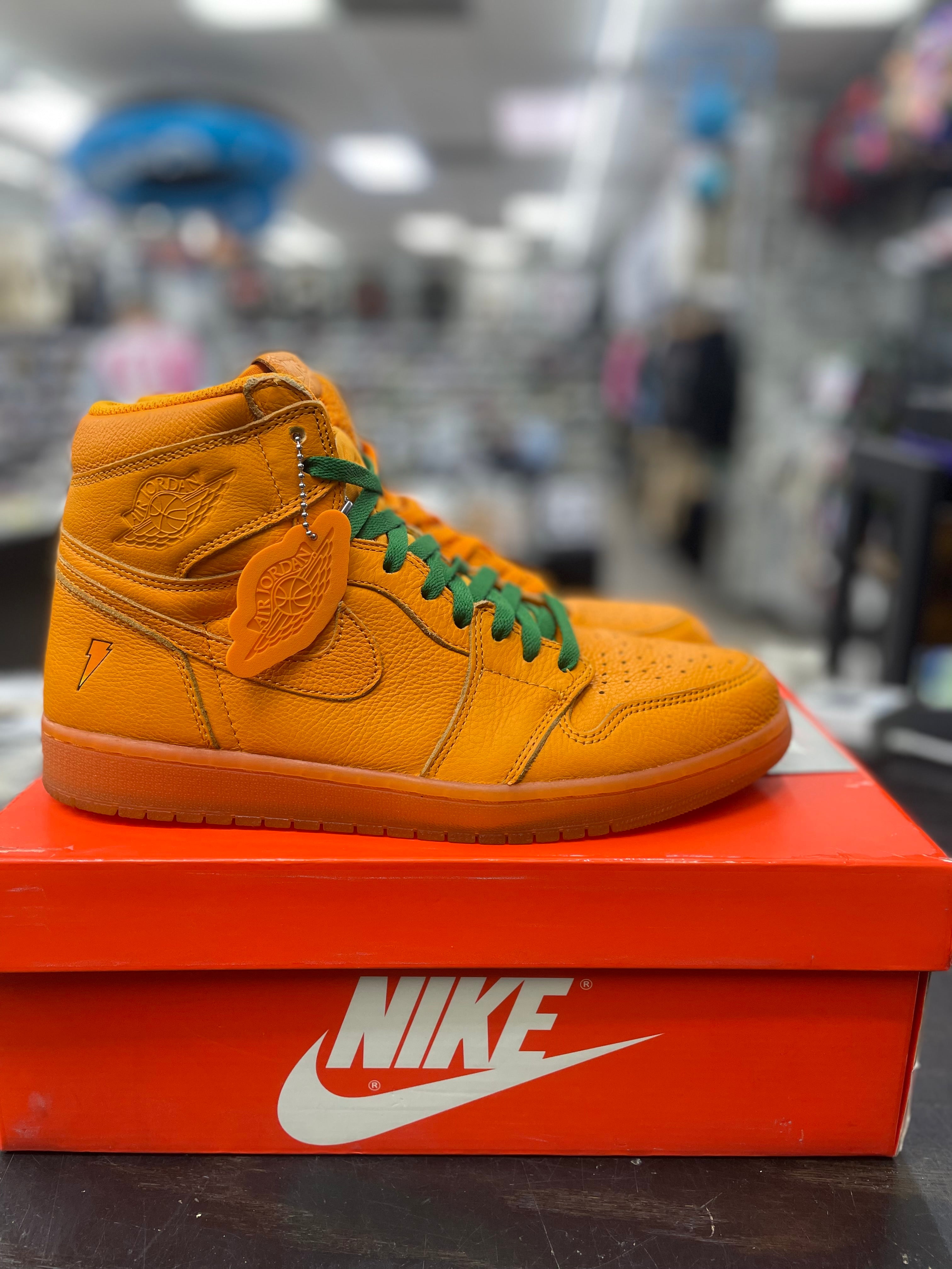 Air Jordan 1 x Gatorade "Orange Peal" *Size 11 Preowned*