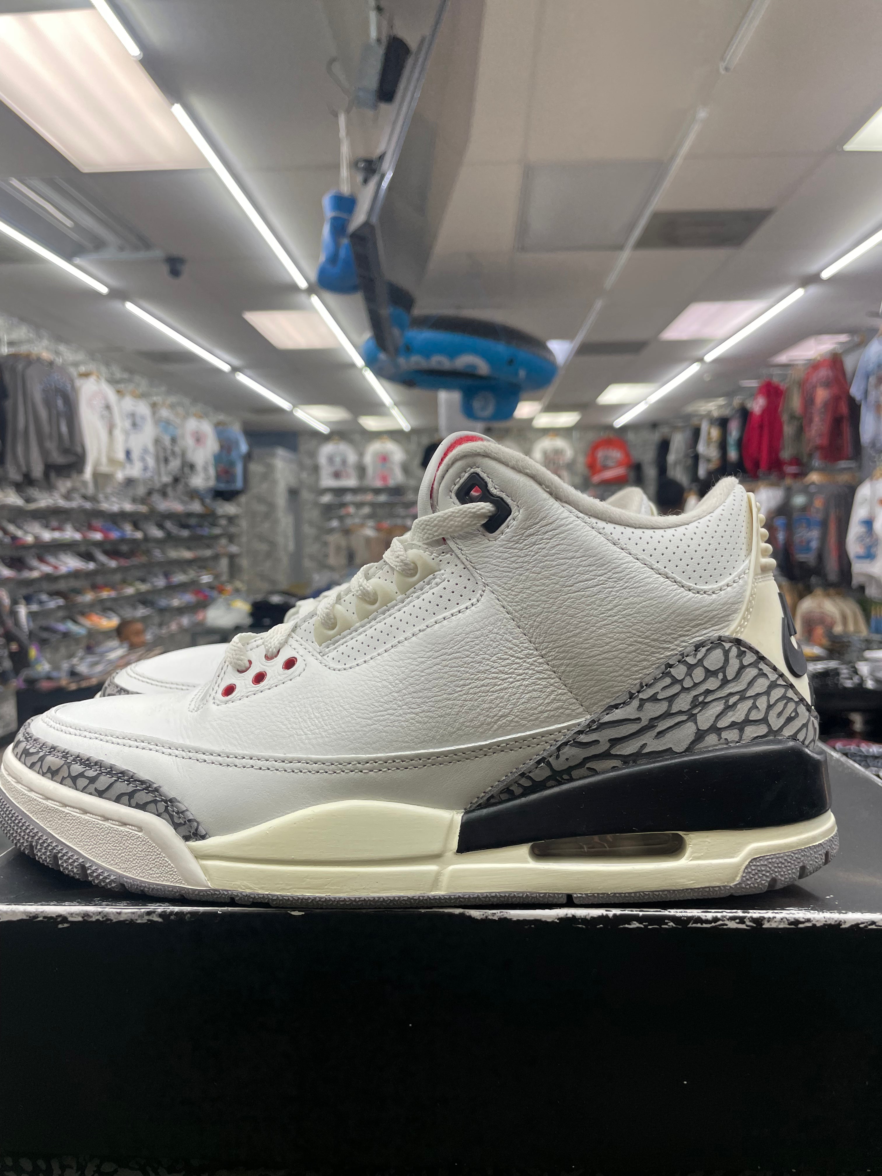 Air Jordan Retro 3 “White Cement” *Size 9.5 Preowned* (DN3707-100)