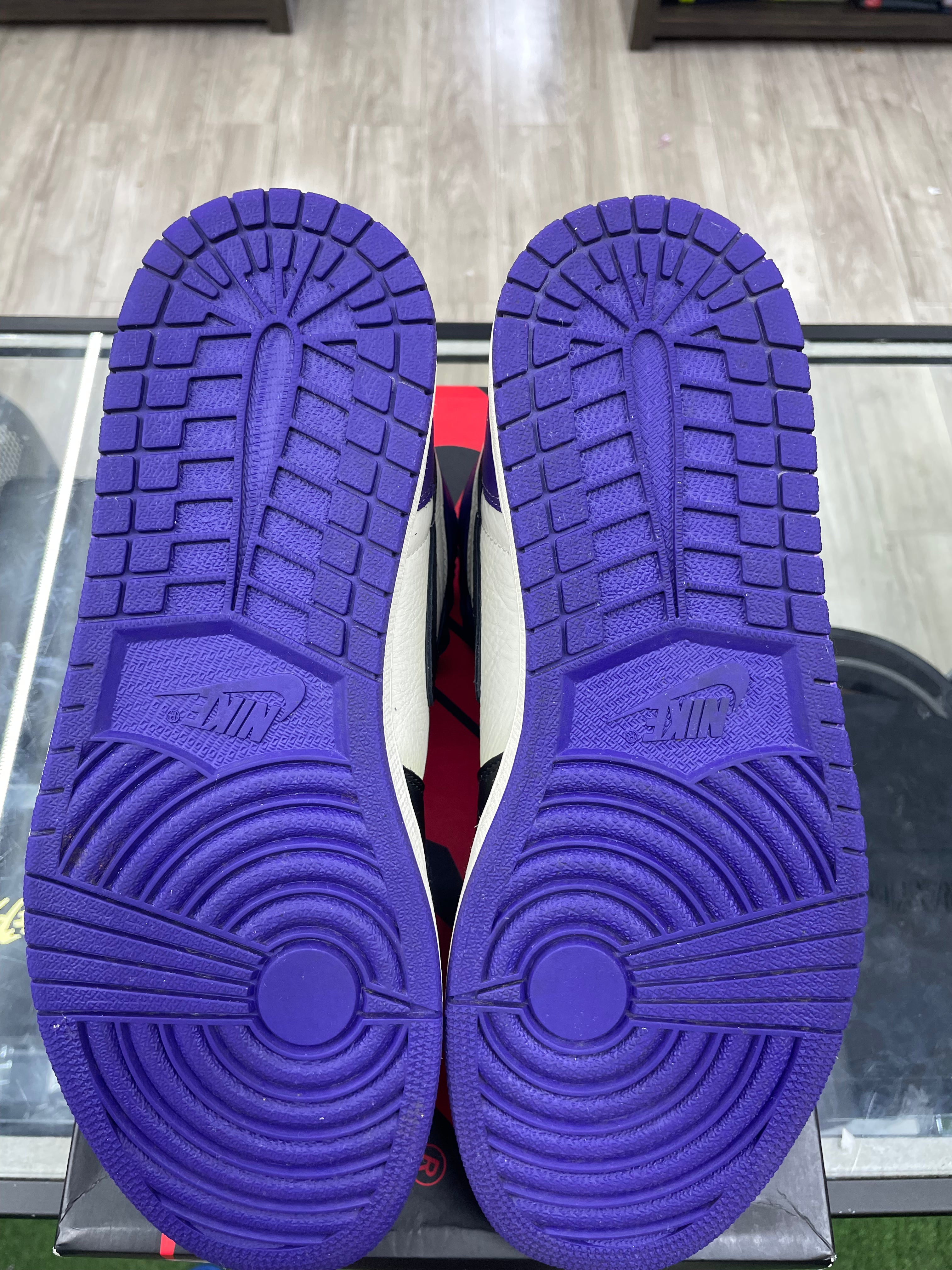 Air Jordan 1 "Court Purple" *Size 11 Preowned* (555088-501)