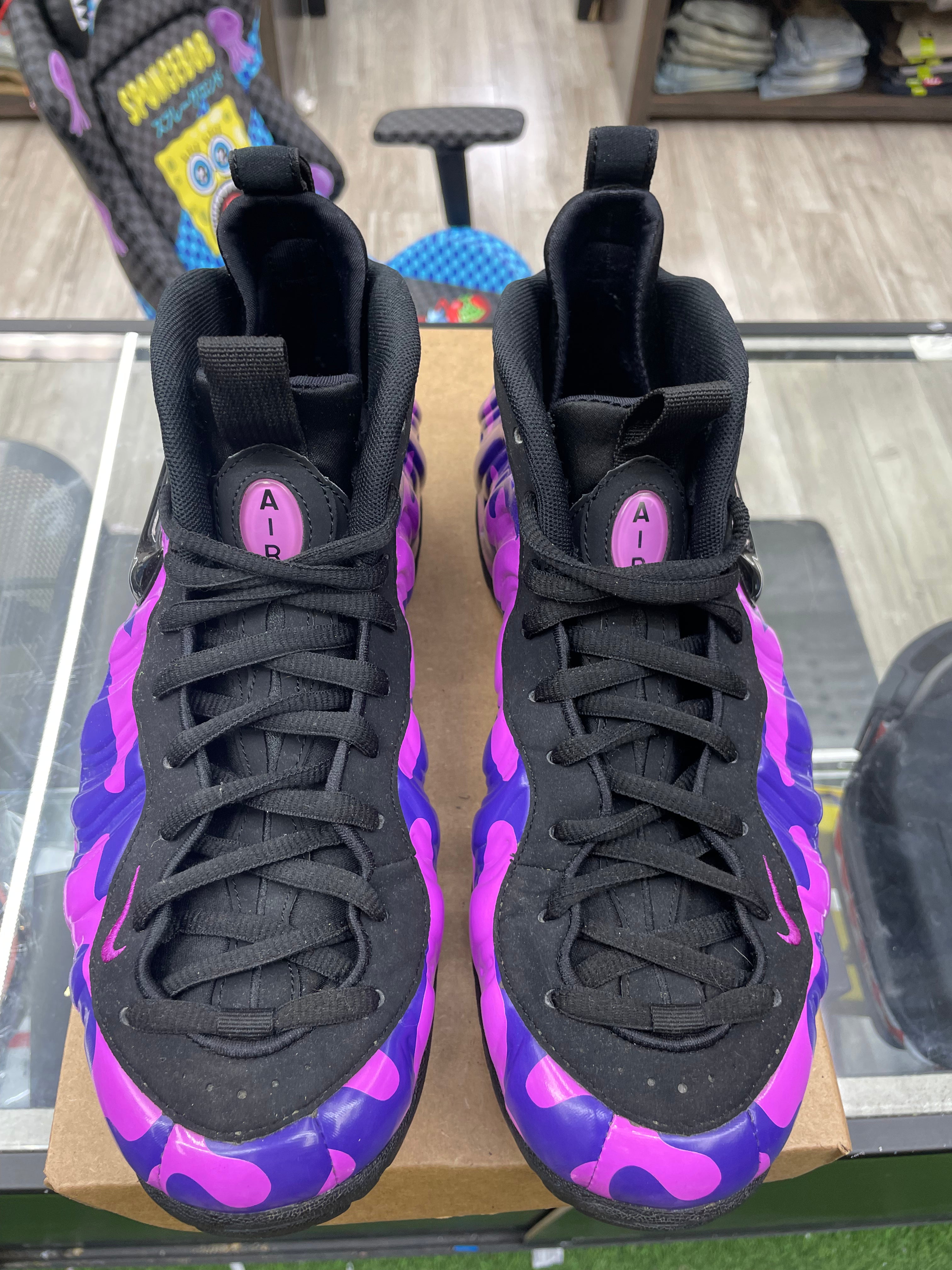 Nike Air Foamposite Pro “Purple Camo” *Size 9.5 Preowned* (624041-012)