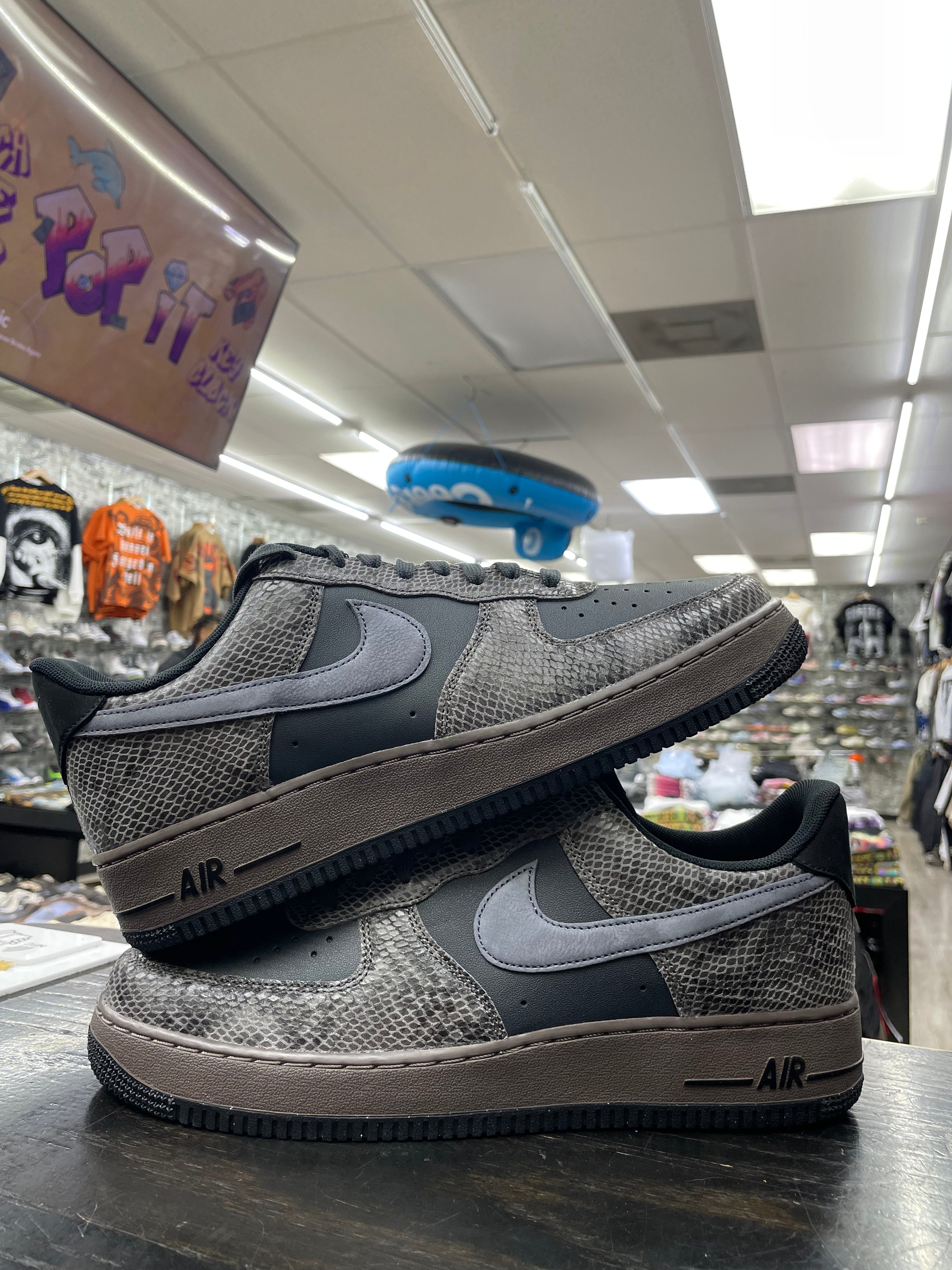 Nike Air Force 1 Low “Off Nior Snakeskin” (HF2898-001)