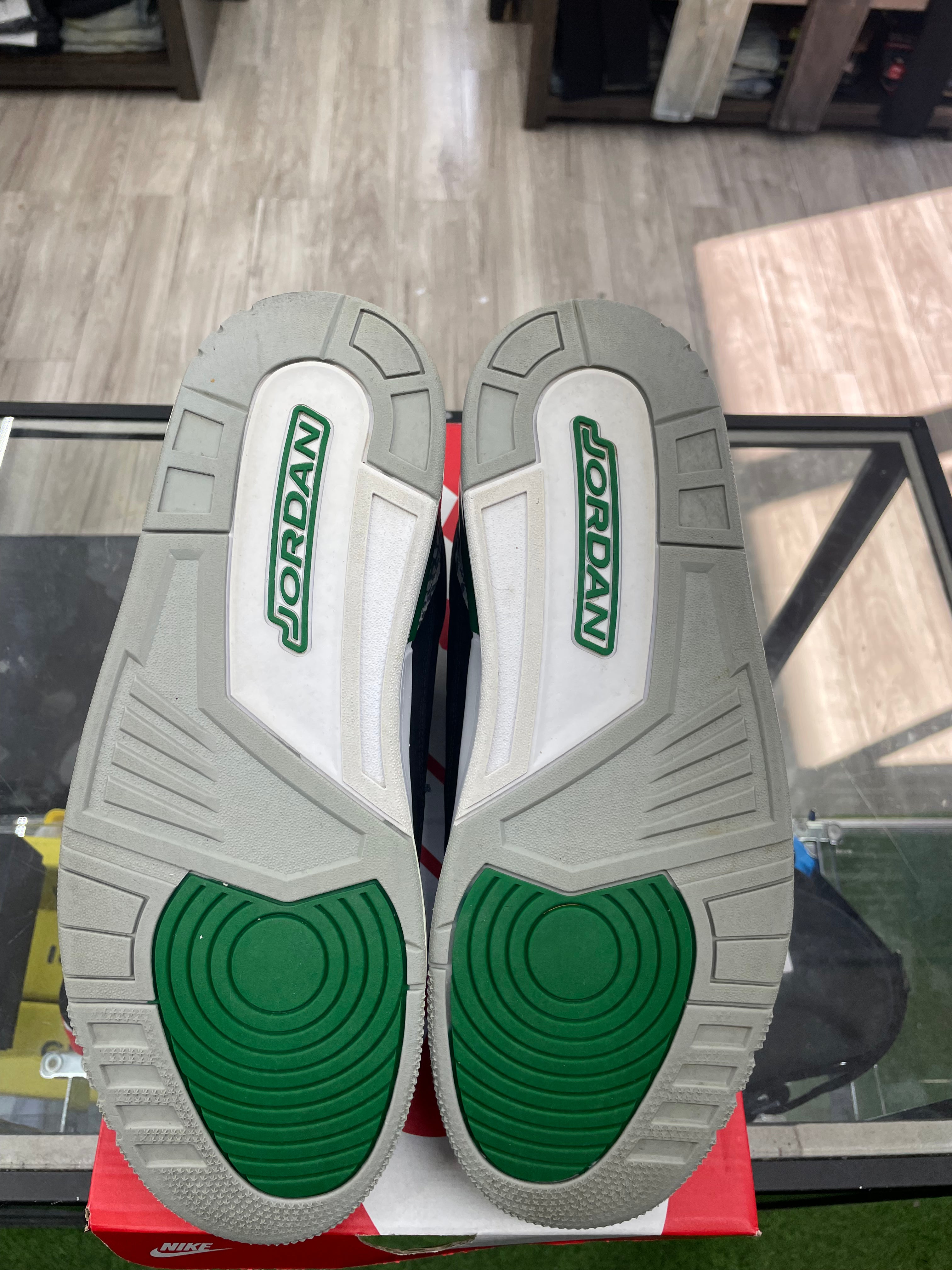 Air Jordan Retro 3 “Pine Green” *Size 13 Preowned* (CT8532-030)