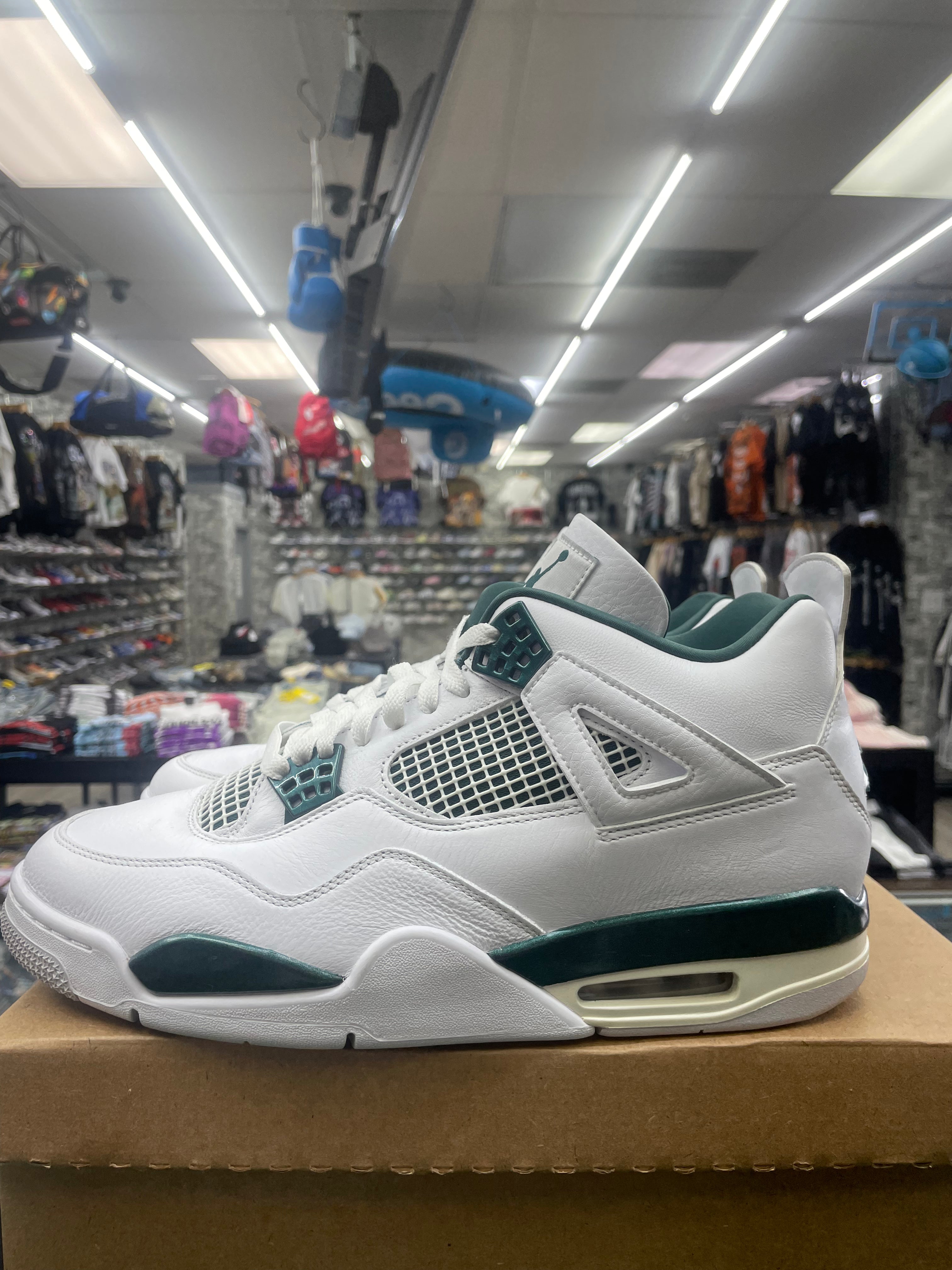 Air Jordan Retro 4 “Oxidized Green” *Size 12 Preowned* (FQ8138-103)