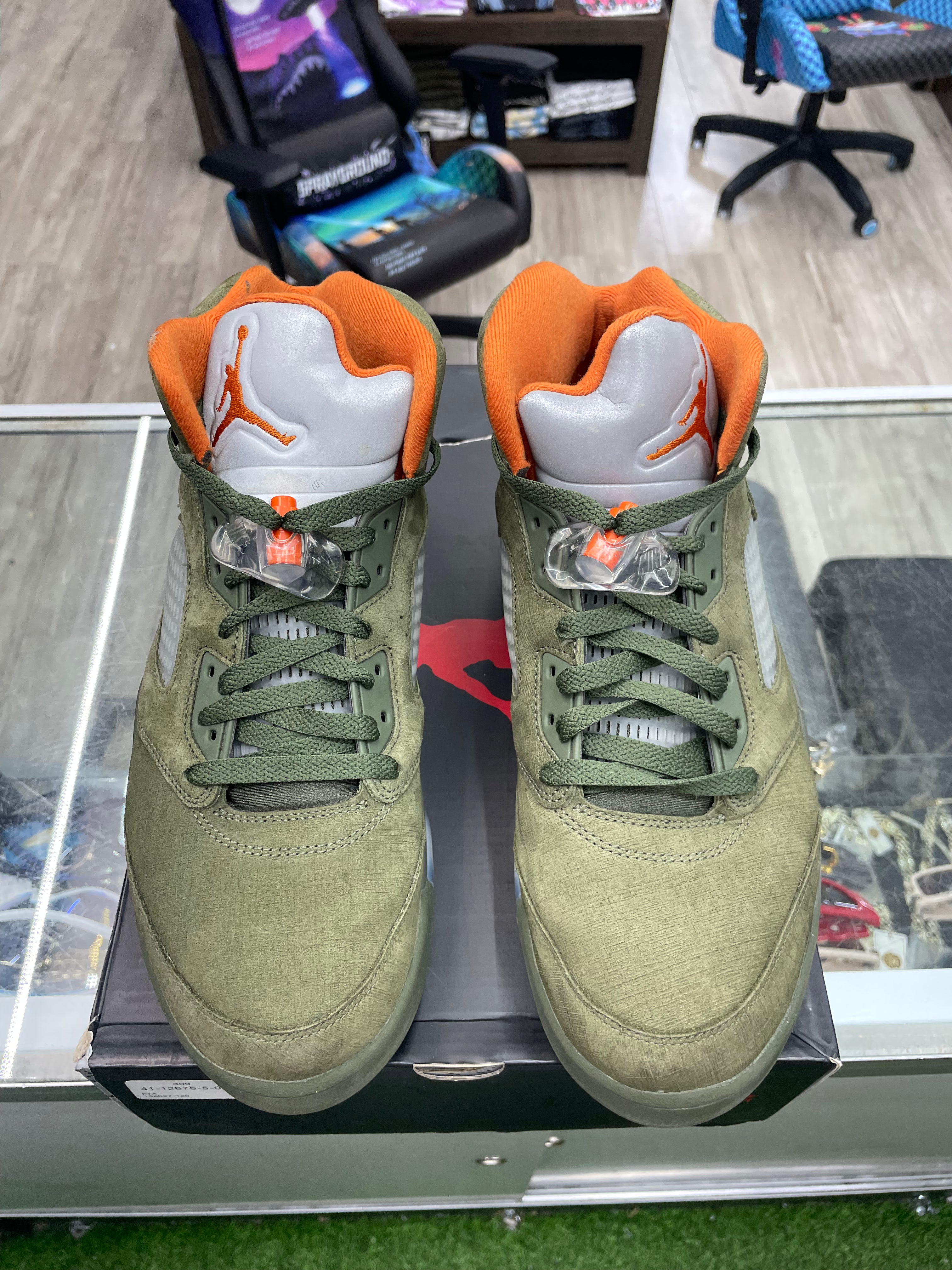 Air Jordan Retro 5 “Olive” *Size 10.5 Preowned* (DD0587-308)