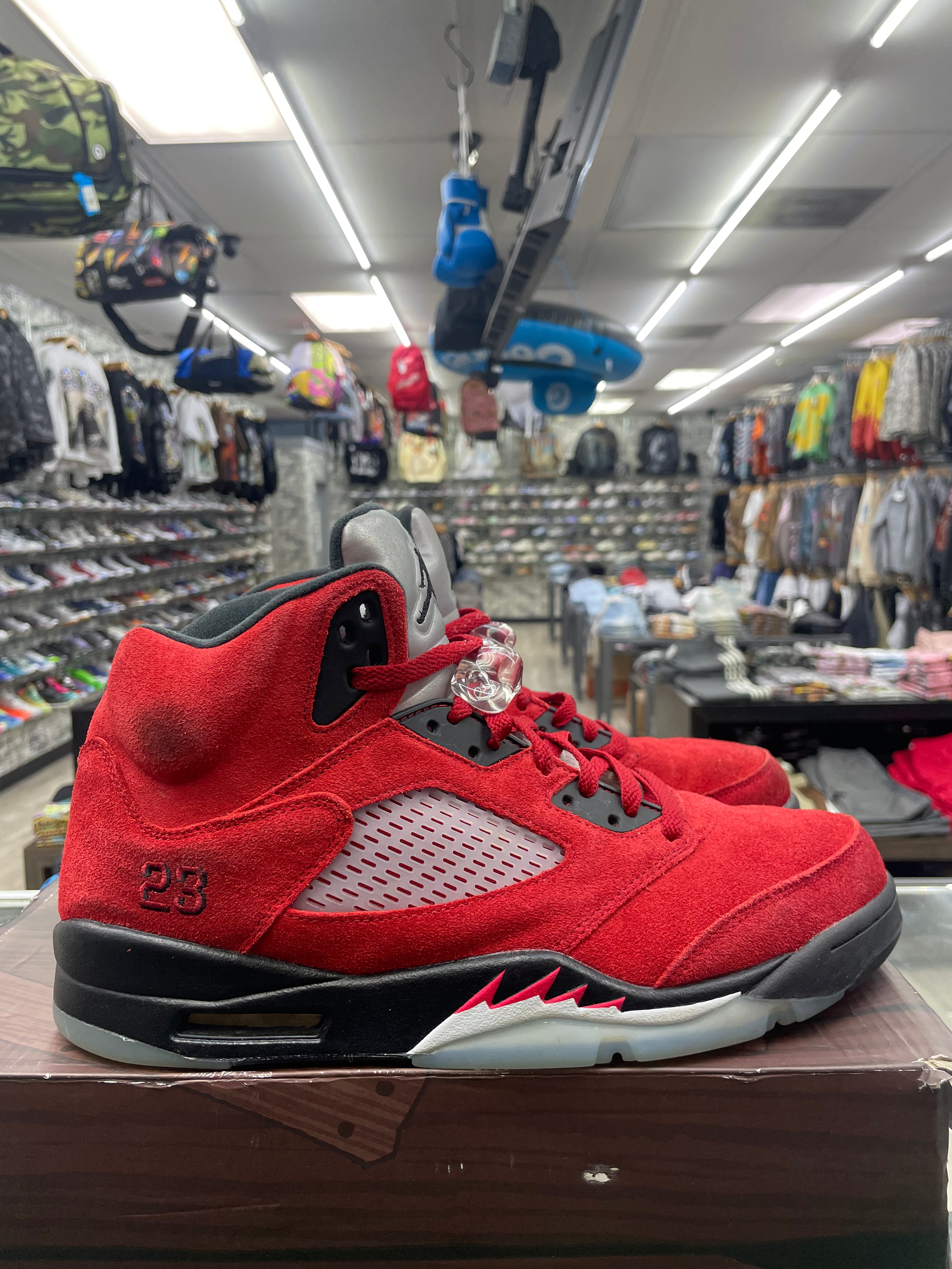 Air Jordan Retro 5 "Raging Bull" *Size 11.5 Preowned*