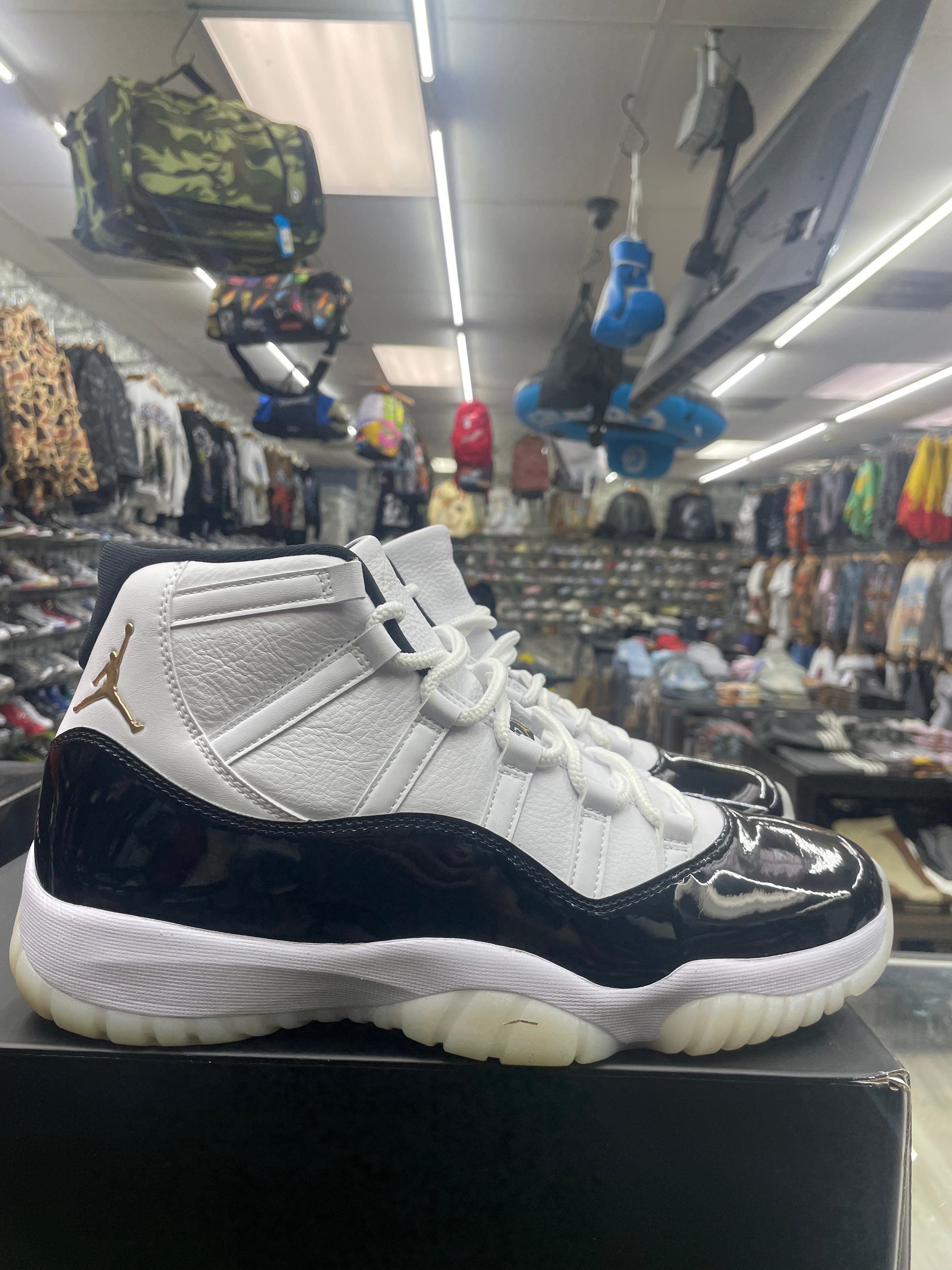 Air Jordan Retro 11 "Dmp Gratitude" *Size 12 Preowned* (CT8012-170)