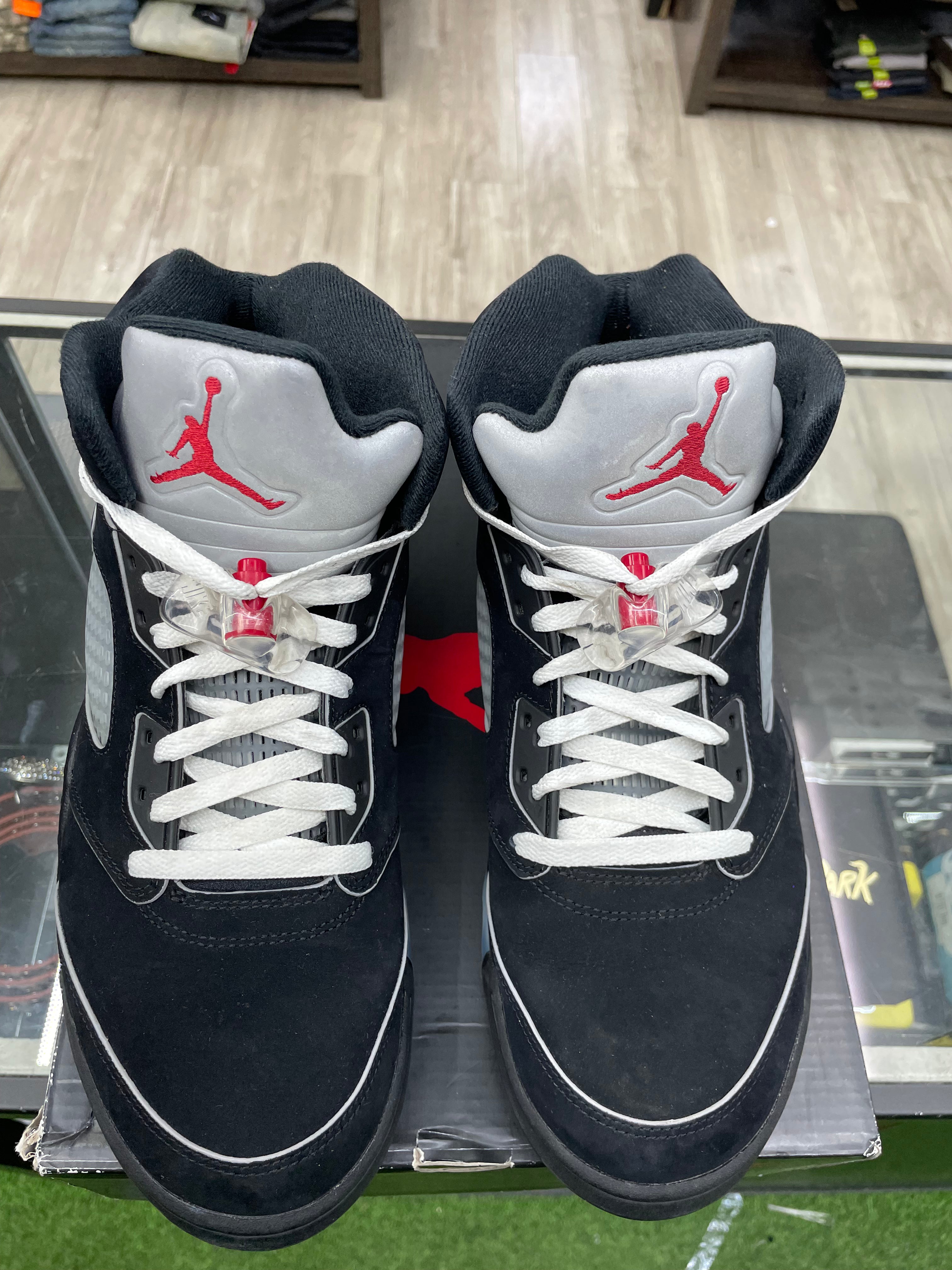 Air Jordan Retro 5 “Black Metallic Reimagined” *Size 11.5 Preowned* (HF3975-001)