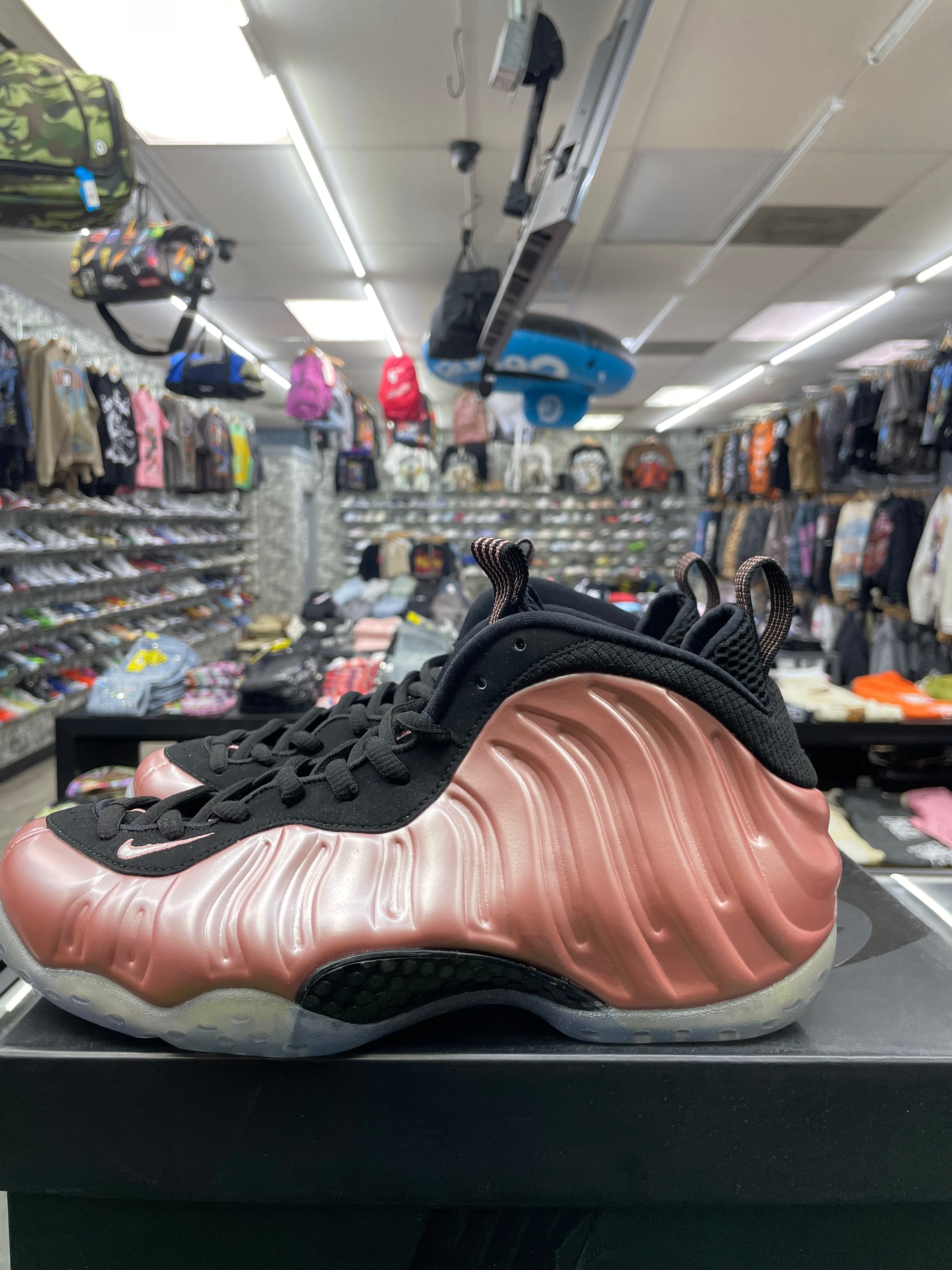 Nike Air Foamposite One “Rust Pink” *Size 9 Preowned* (314996-602)