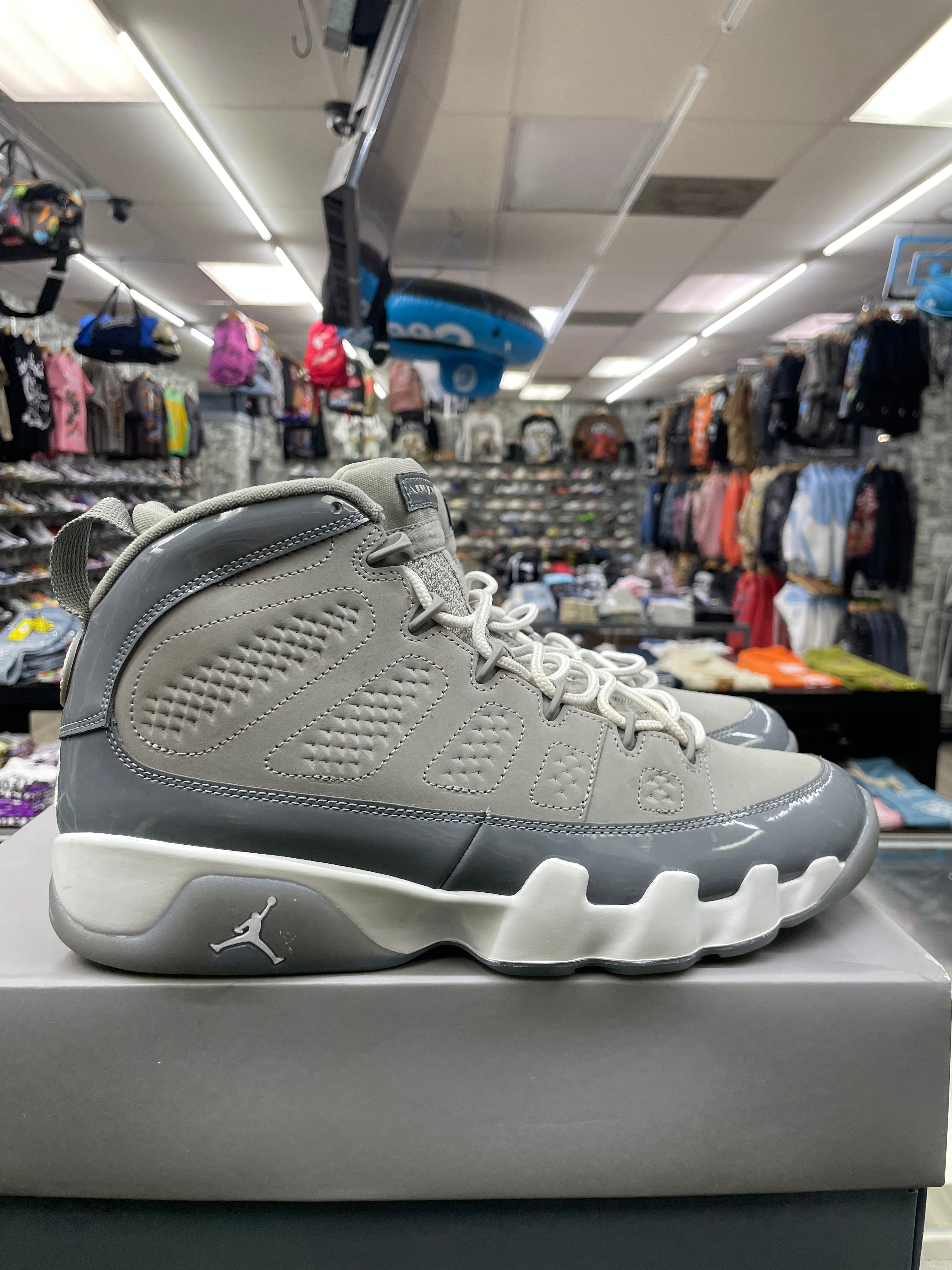 Air Jordan Retro 9 “Cool Grey” *Size 11 Preowned*