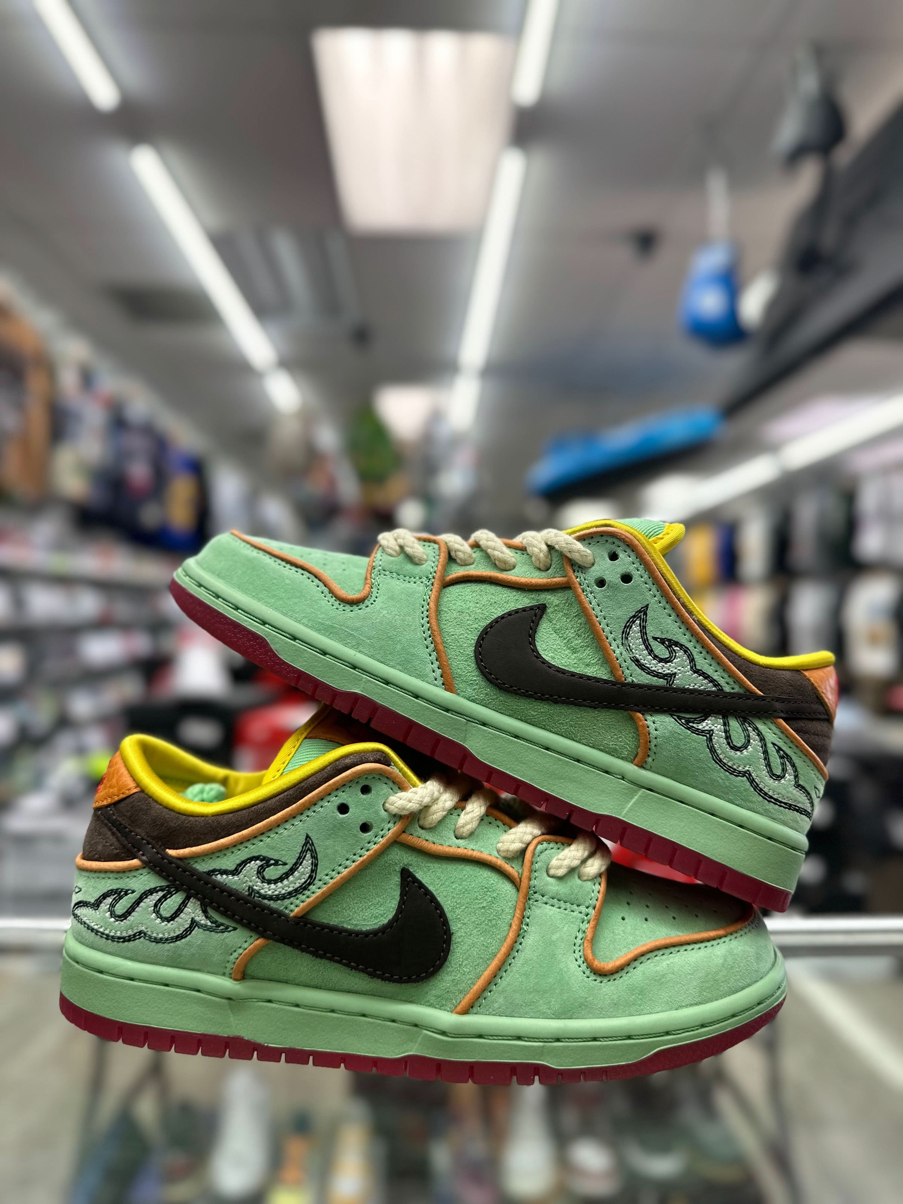 Nike Sb Dunk Low “Rodeo Tourmaline”