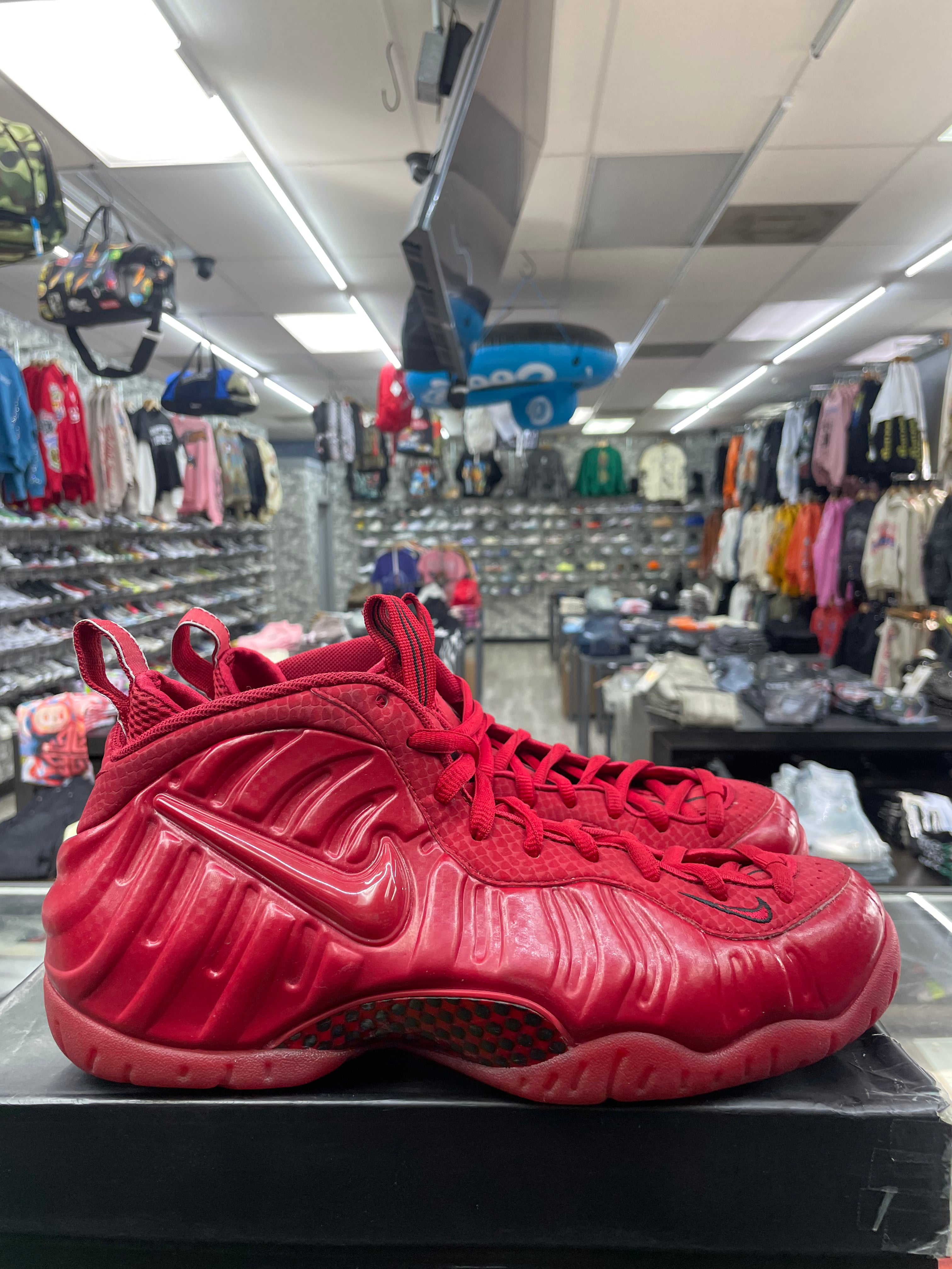 Nike Air Foamposite Pro “Red October” *Size 10 Preowned*