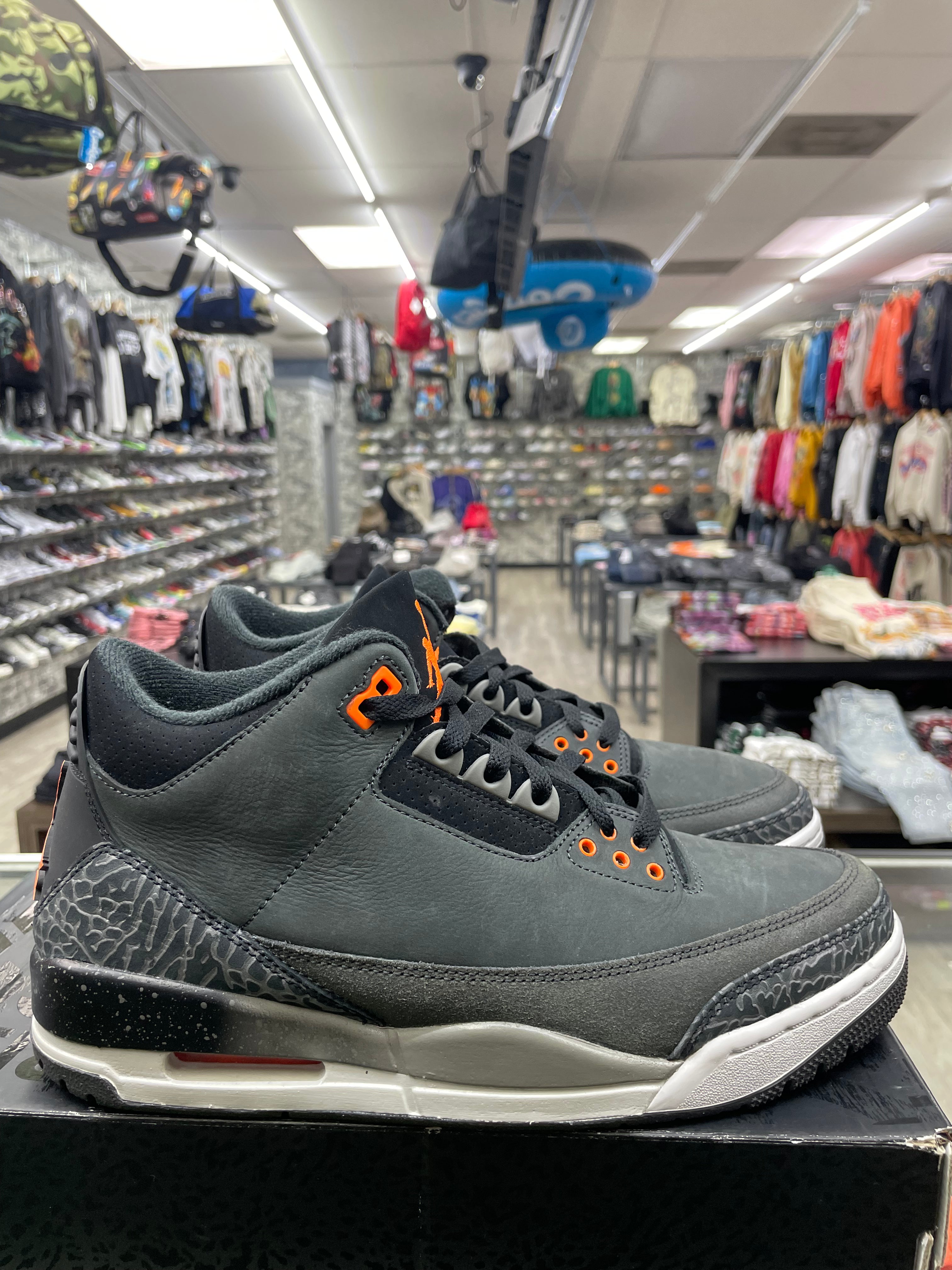 Air Jordan Retro 3 “Fear Pack” *Size 9 Preowned*